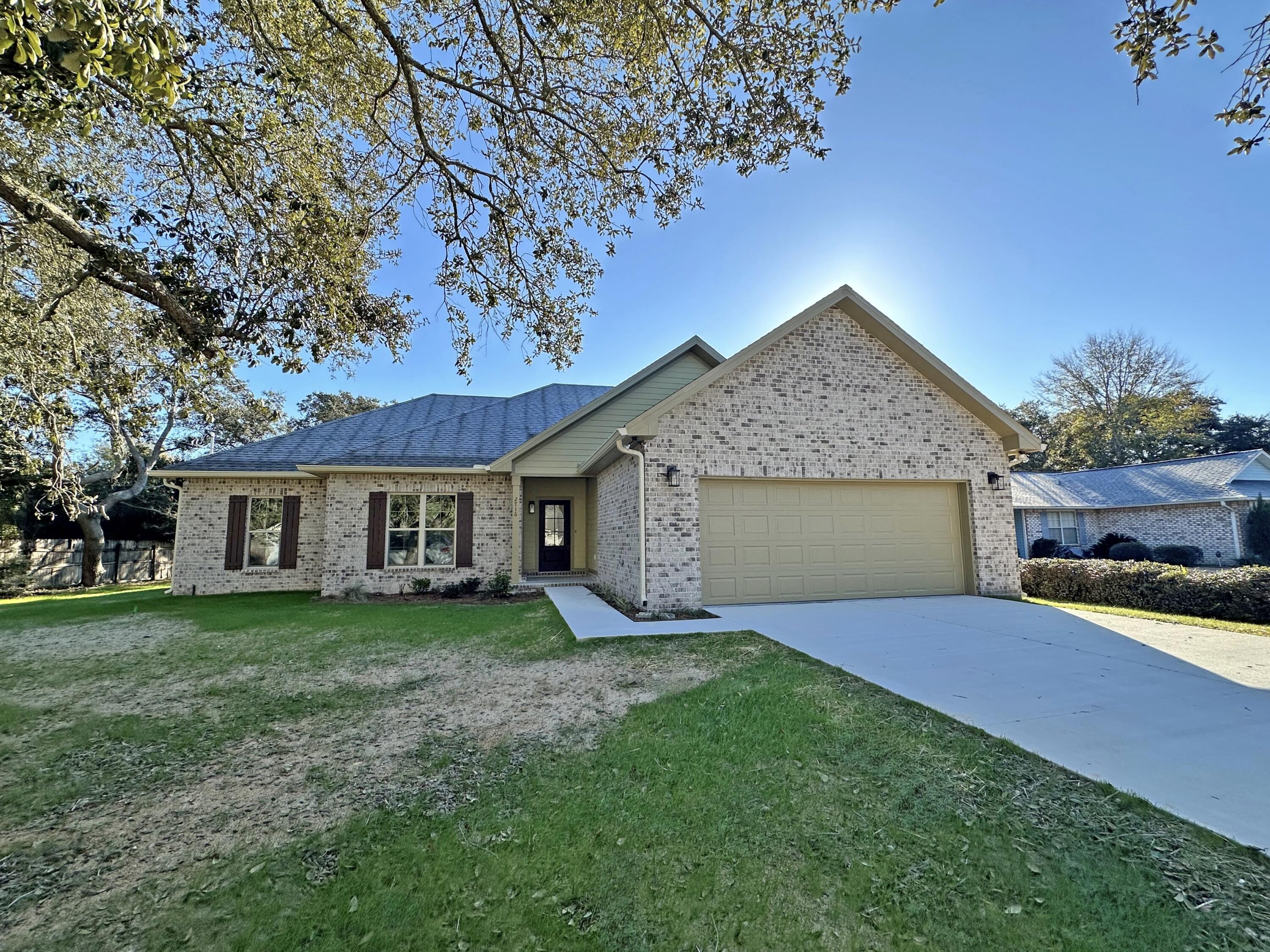 COUNTRY BREEZE ESTATES - Residential