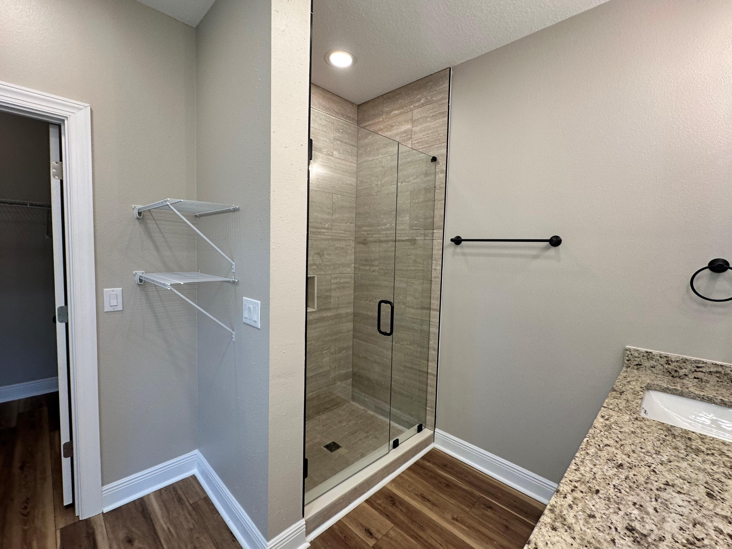 COUNTRY BREEZE ESTATES - Residential