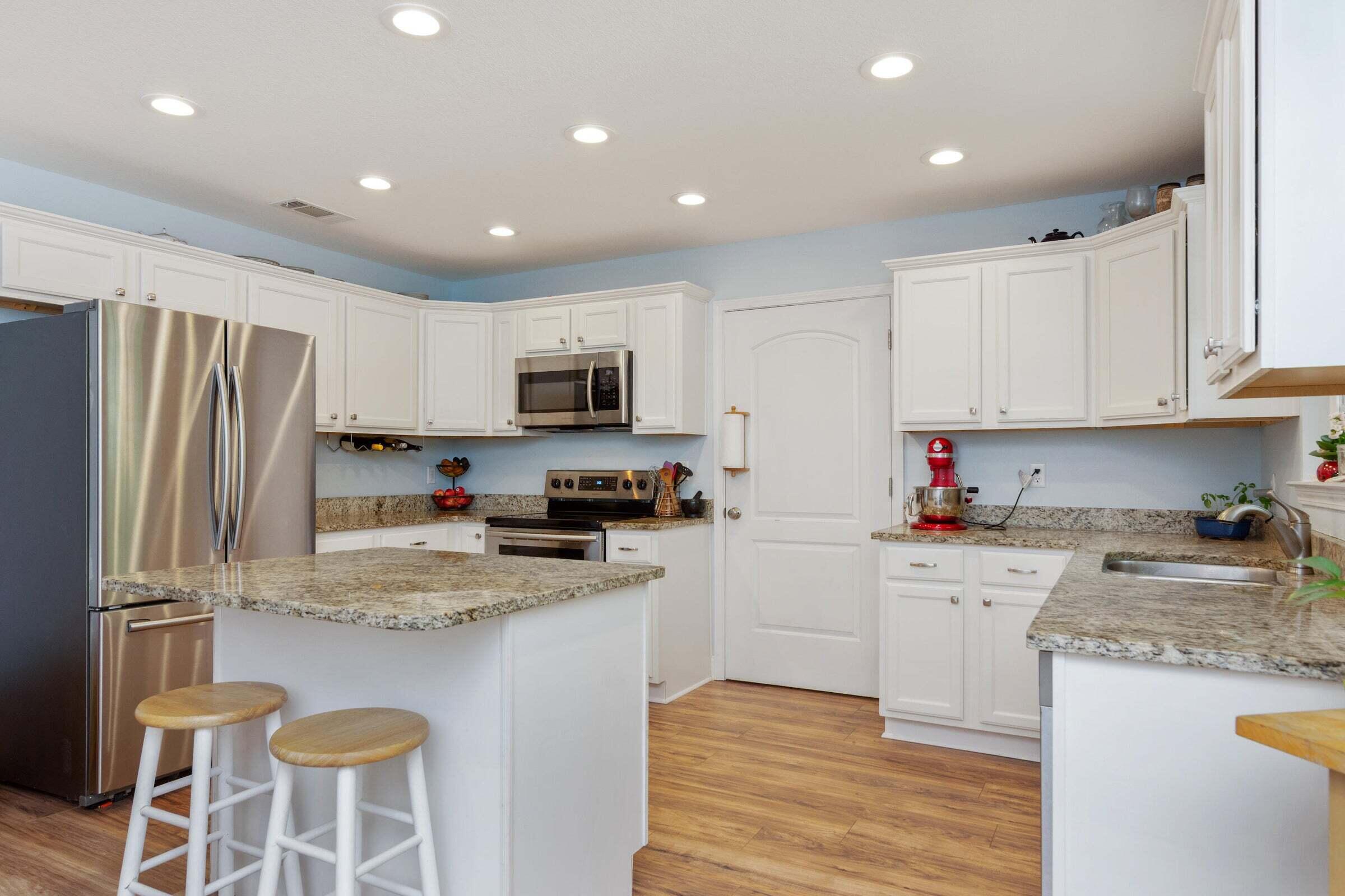 VALPARAISO PINECREST 5 - Residential Lease