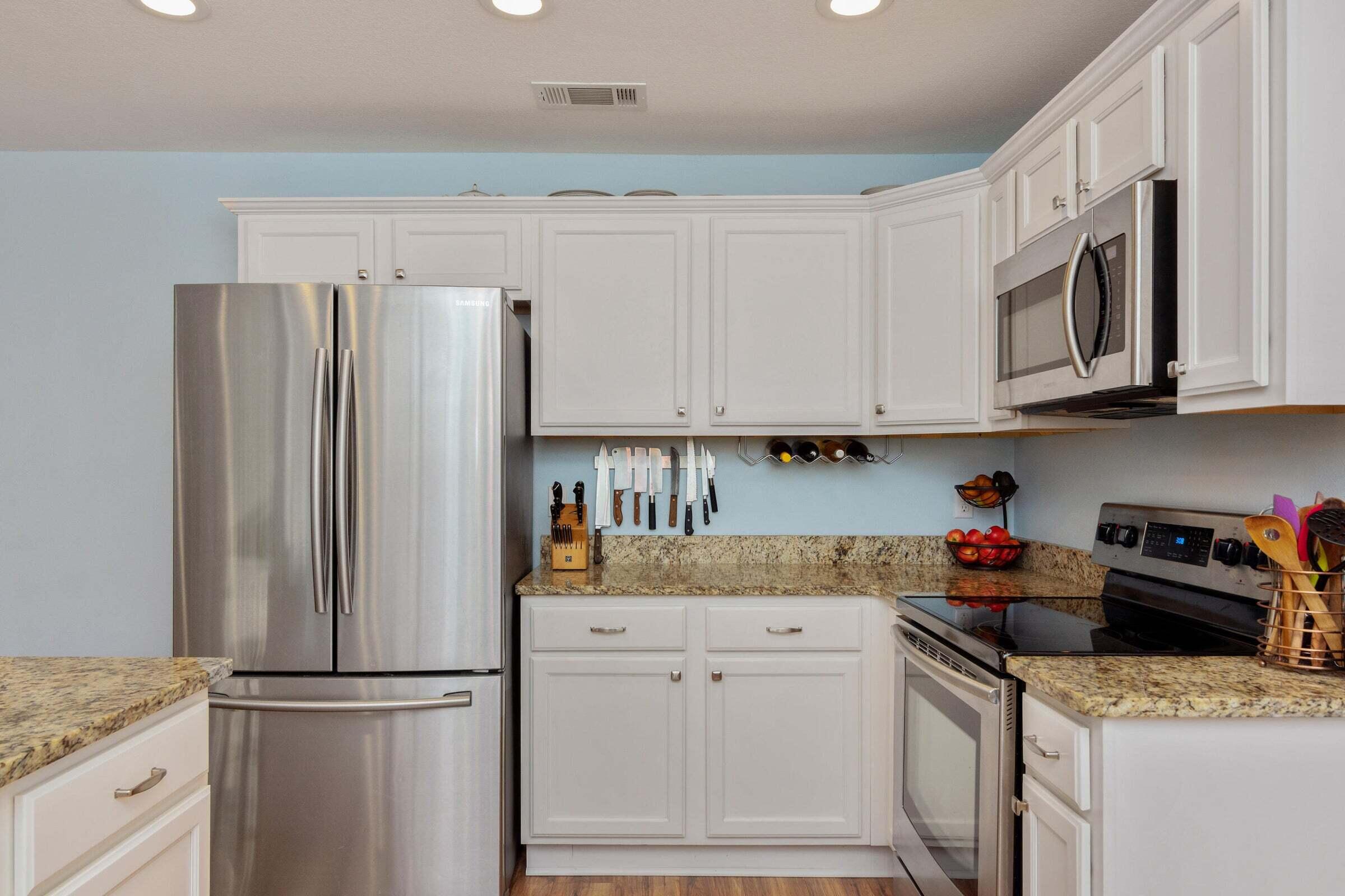 VALPARAISO PINECREST 5 - Residential Lease