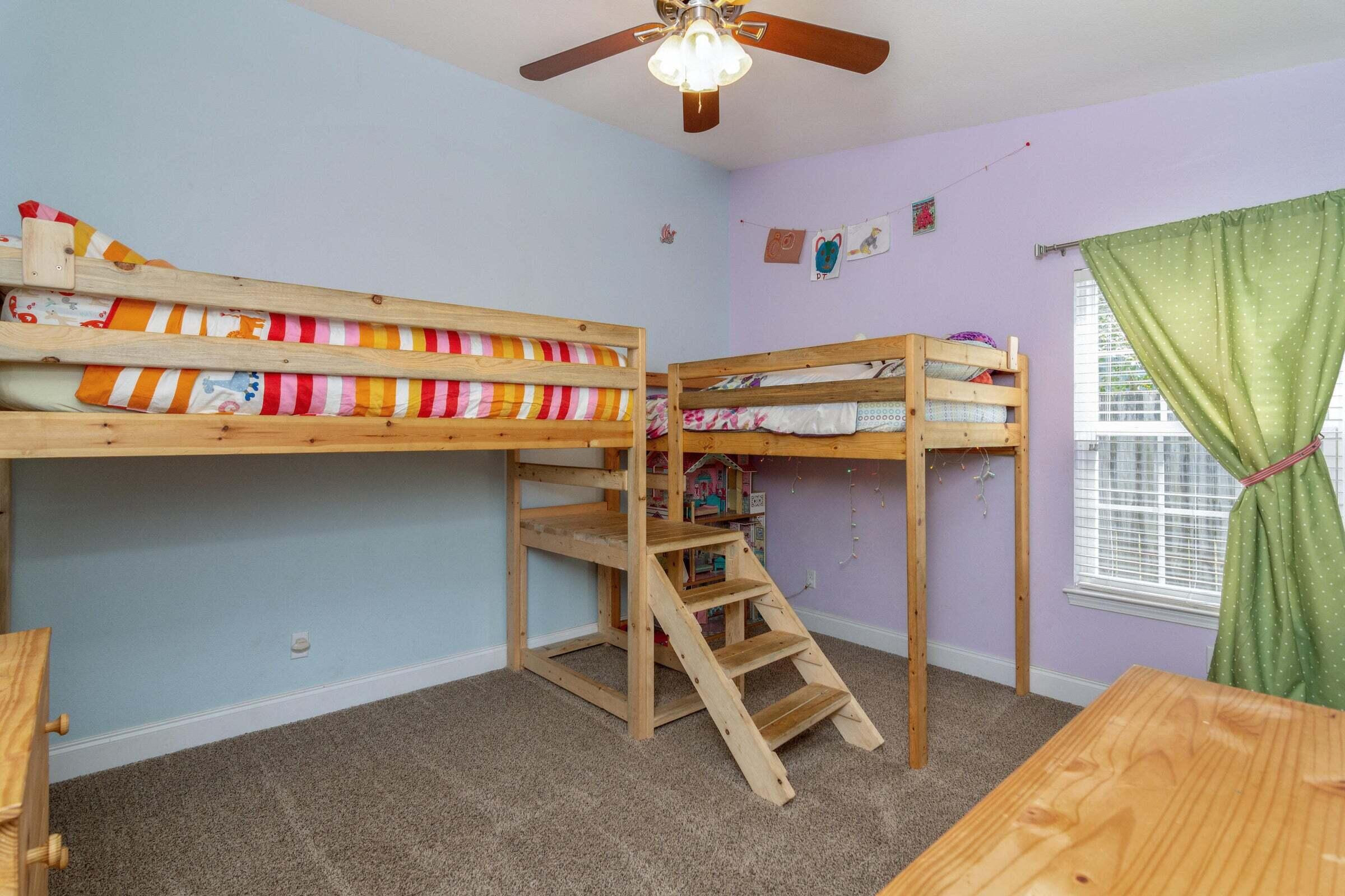 VALPARAISO PINECREST 5 - Residential Lease