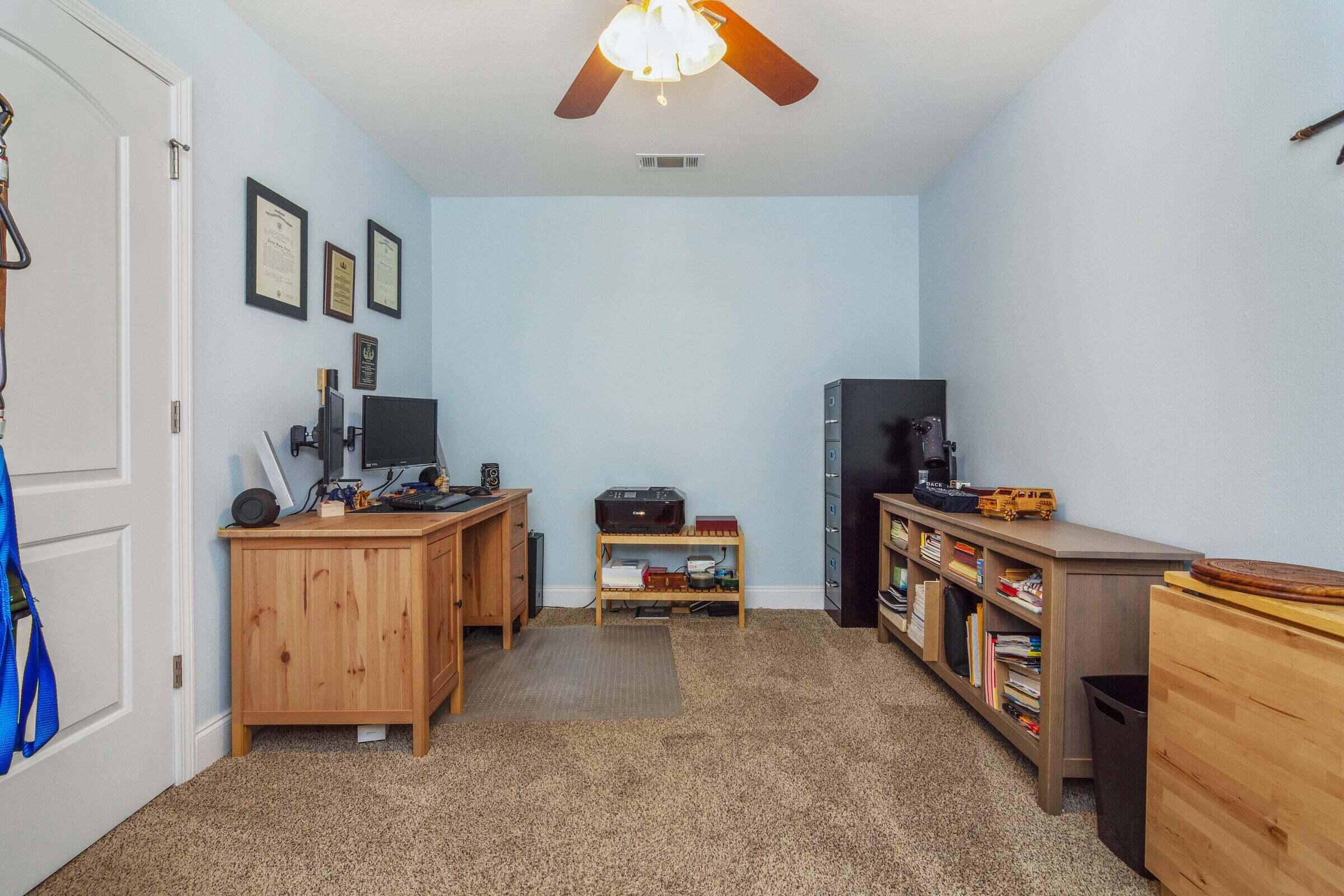 VALPARAISO PINECREST 5 - Residential Lease