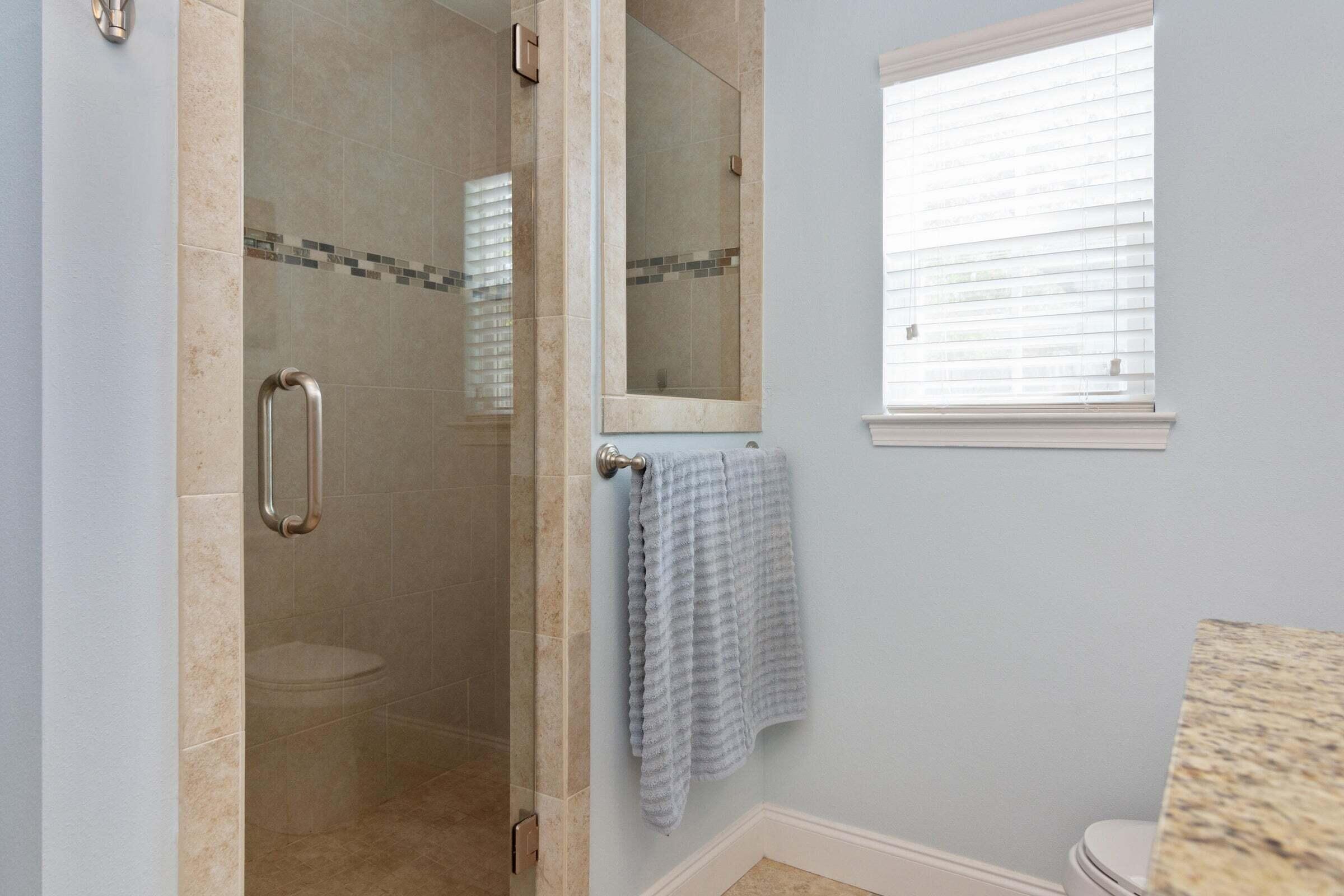 VALPARAISO PINECREST 5 - Residential Lease