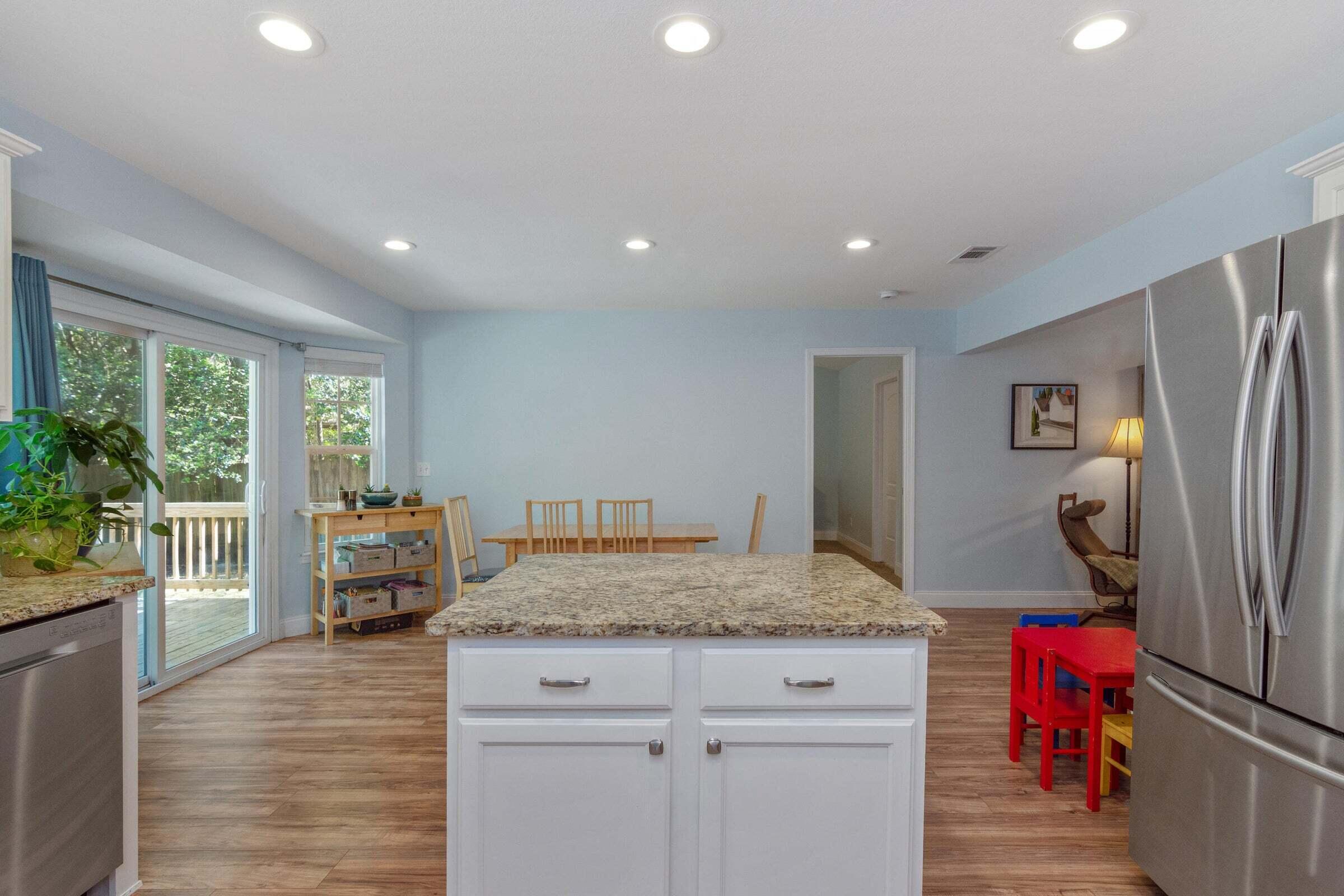 VALPARAISO PINECREST 5 - Residential Lease