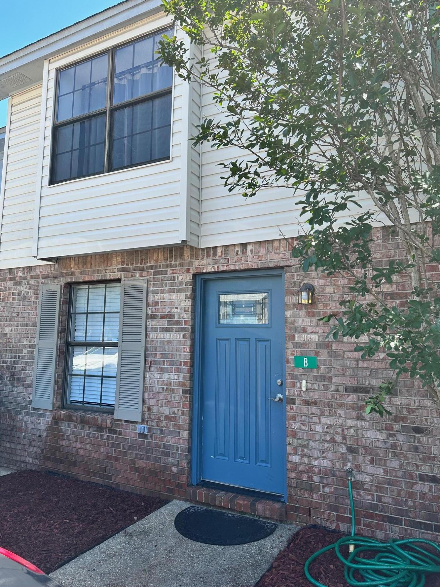 Available date of June 16,2023.  You must have a credit score of 700 or better to lease this townhouse.  NO PETS ALLOWED  This townhouse is conveniently located near Fort Walton Beach High School. shopping, and public transportation.  The back yard has a privacy fence.  Downstairs is a large laundry room and storage, kitchen, dining, living, and half bath.  Upstairs the master bedroom has a walk in closet, another bedroom, and a full bath.