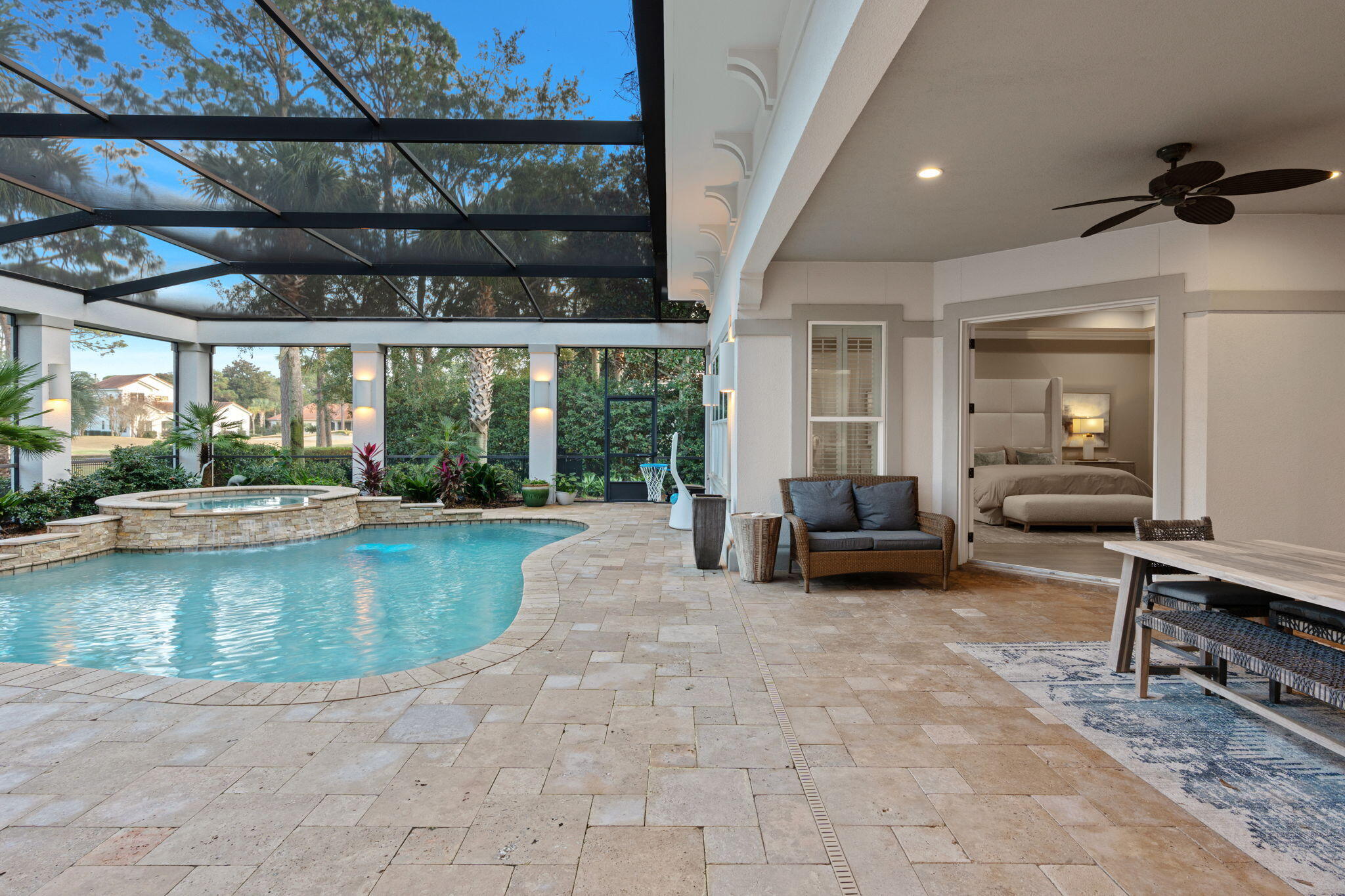 ISLAND GREEN - Residential