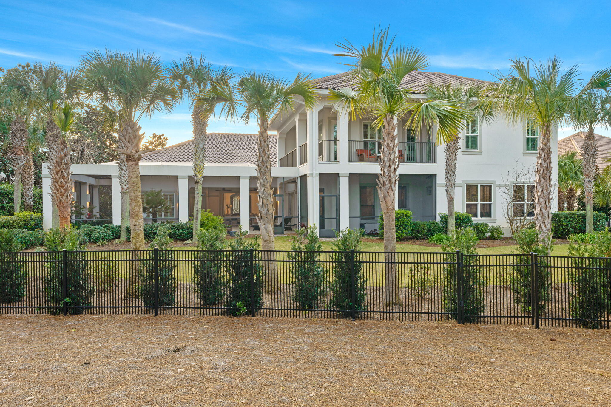 ISLAND GREEN - Residential