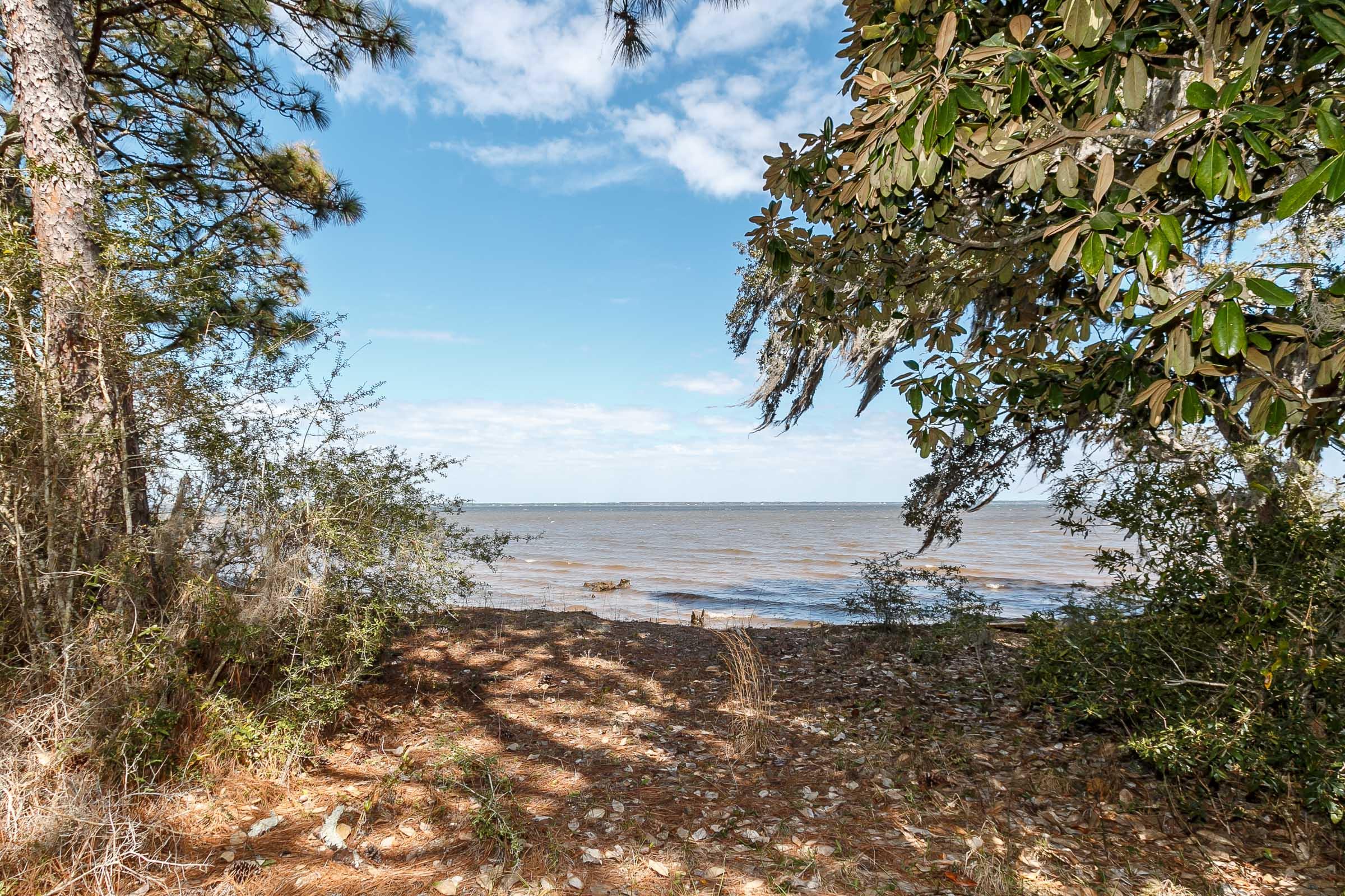 PARADISE POINTE SUBDIVISION - Land