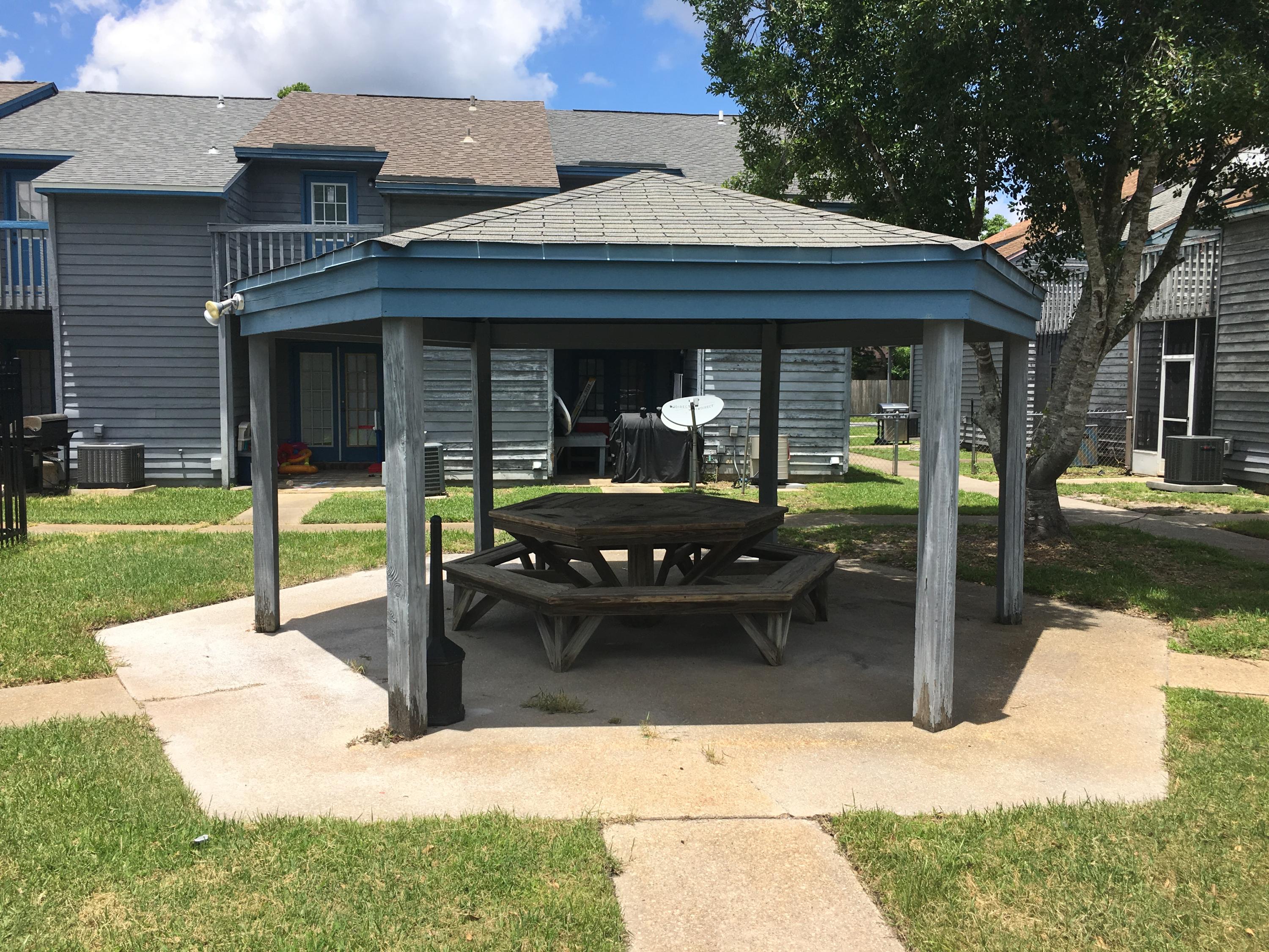 BROWNSVILLE STATION 3 - Residential