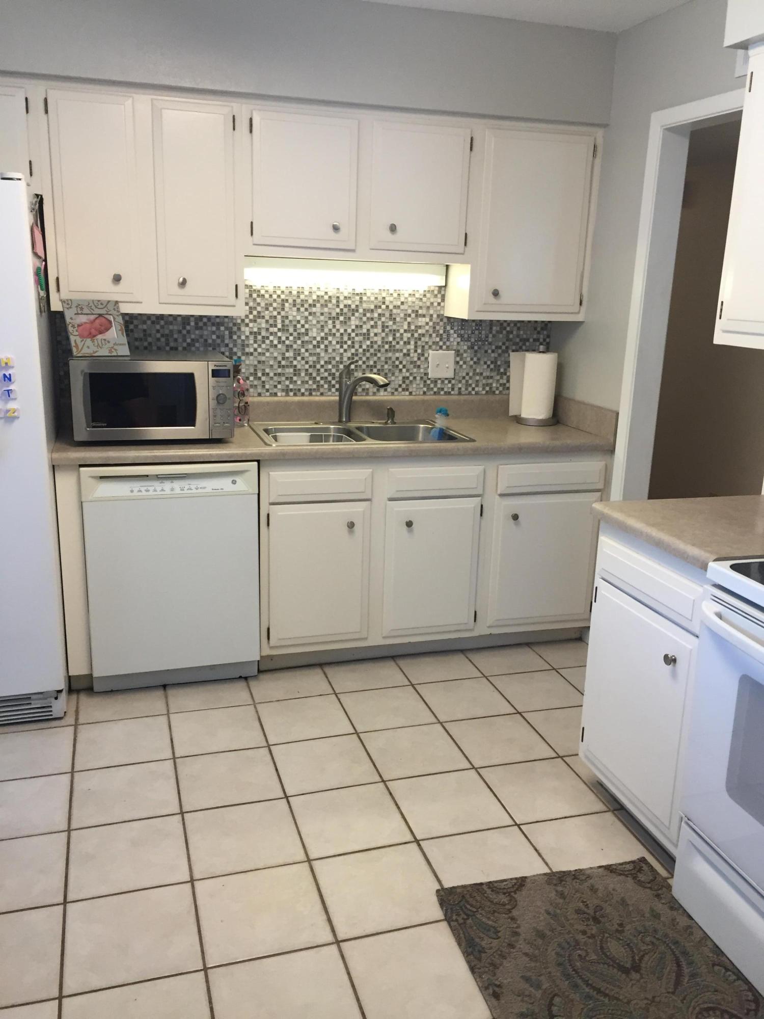 PORT DIXIE - Residential Lease