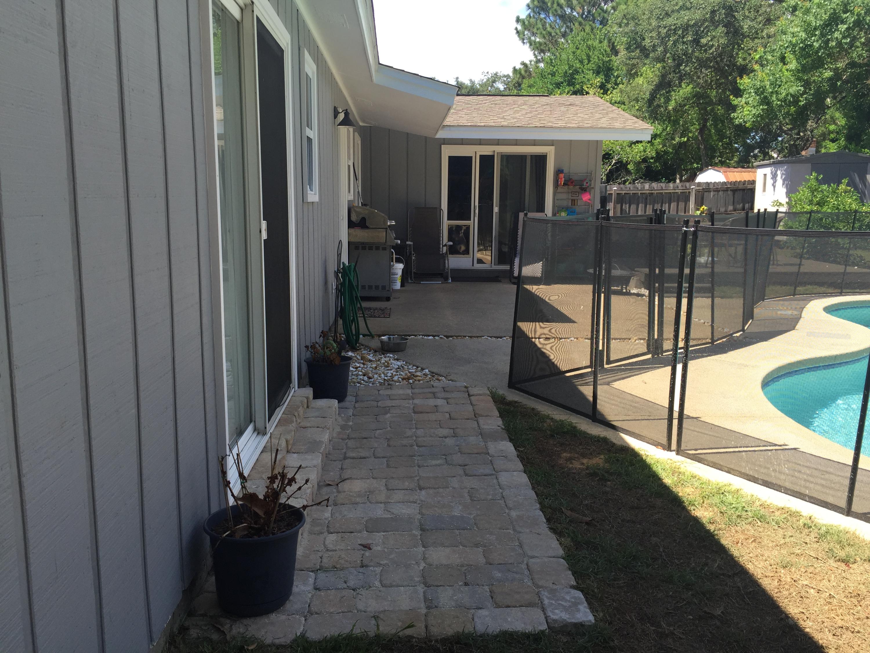 PORT DIXIE - Residential Lease