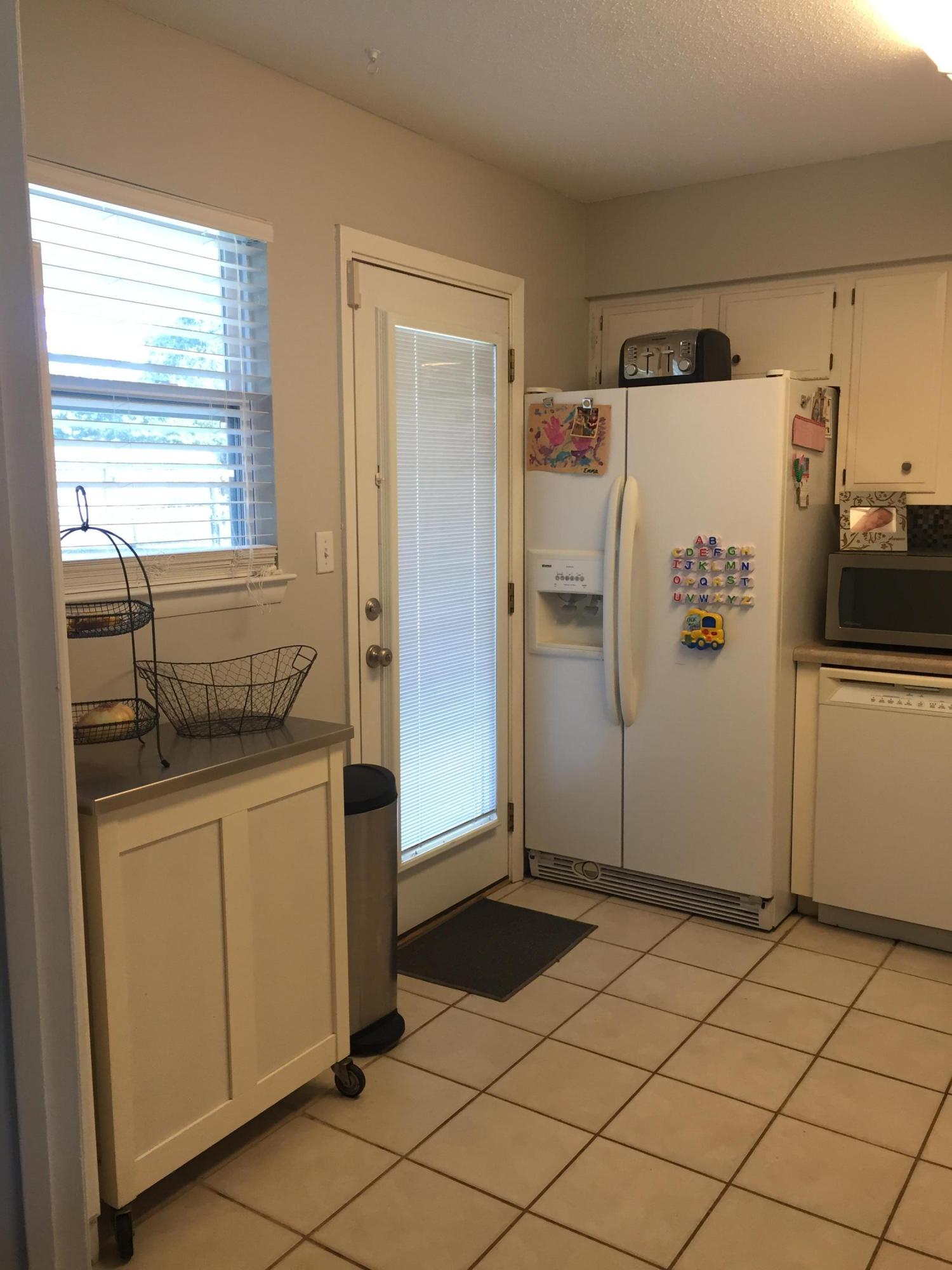 PORT DIXIE - Residential Lease