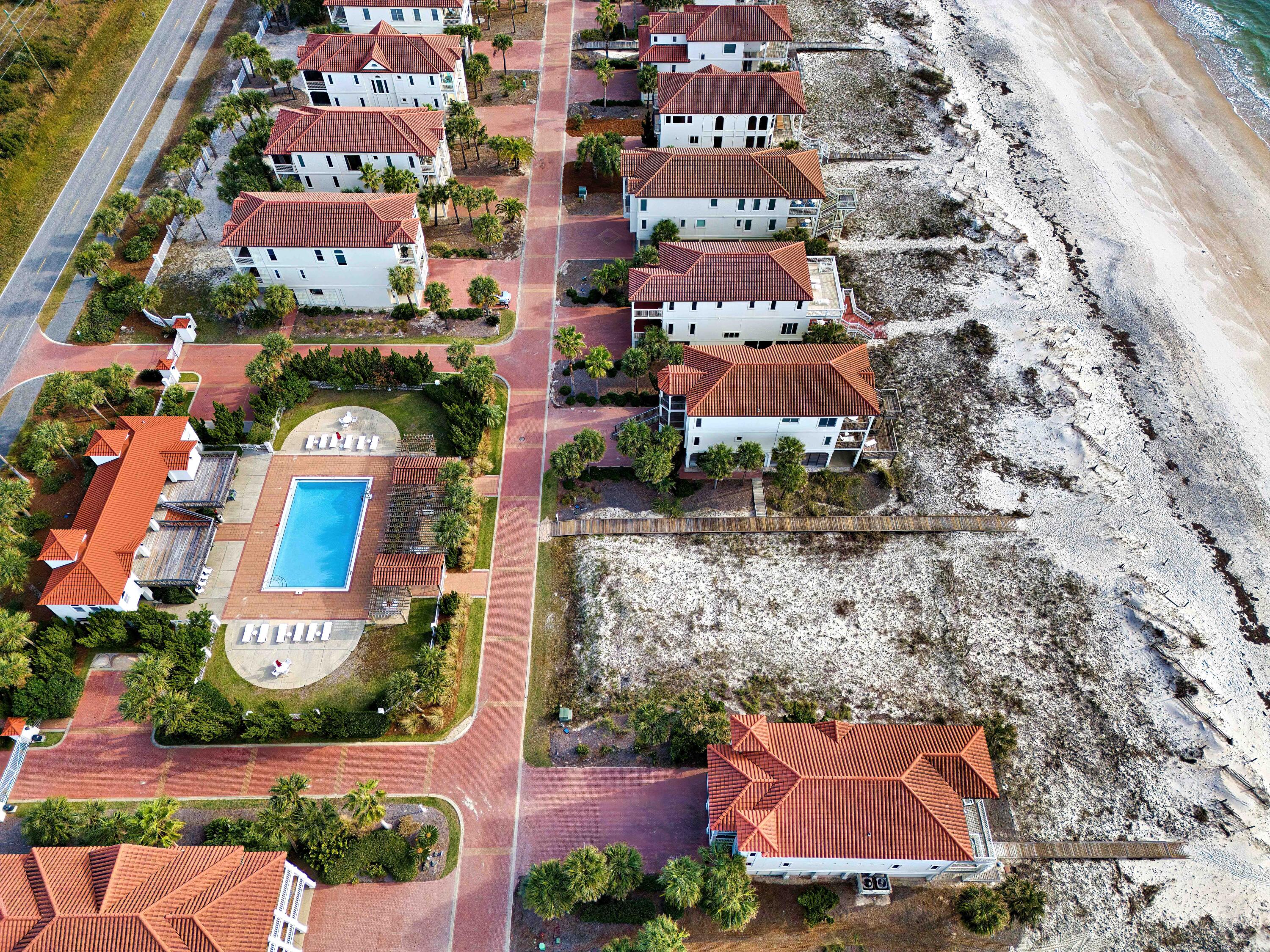 SUNSET BEACH - Land