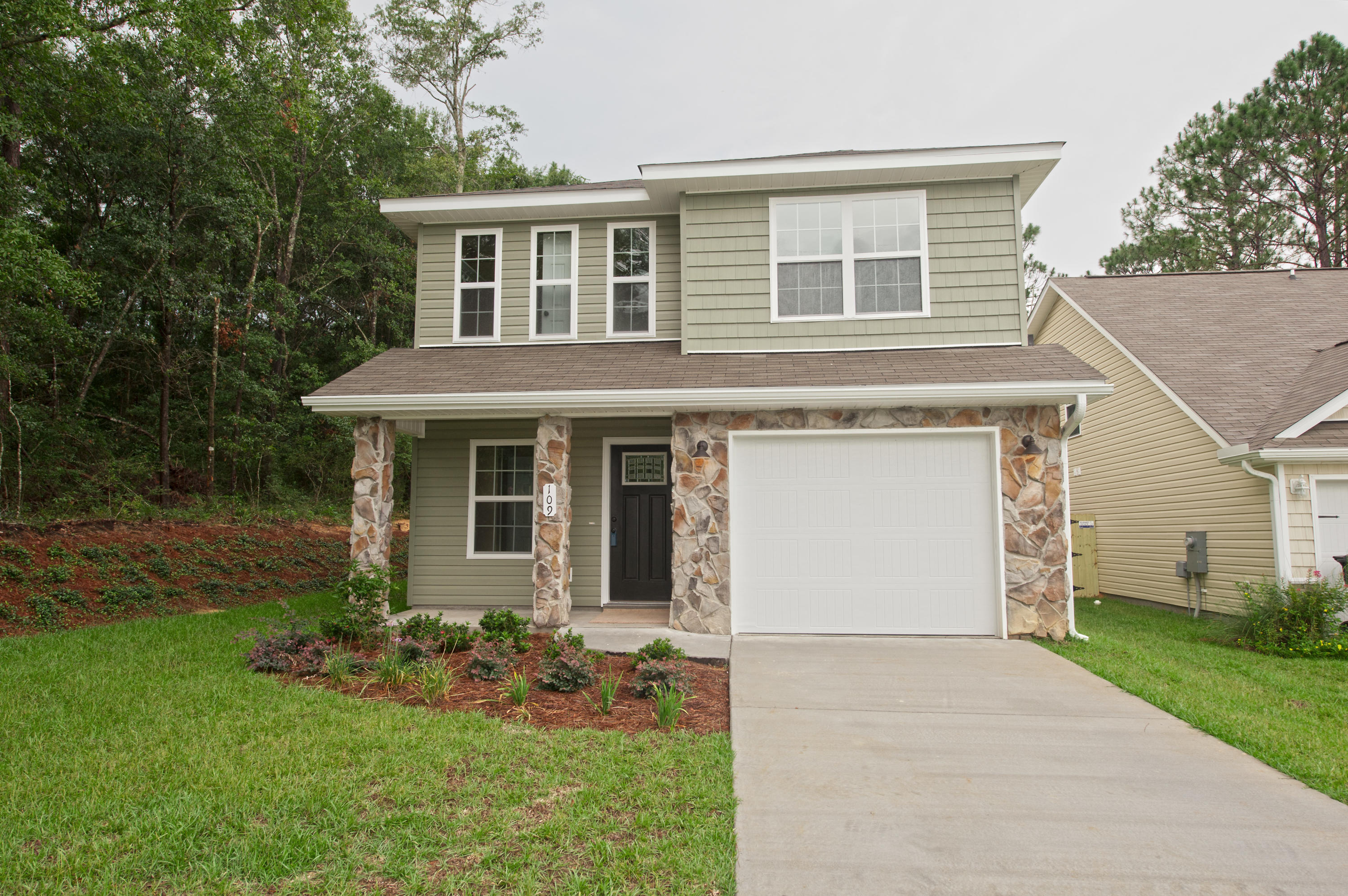 STILLWELL ESTATES - Residential