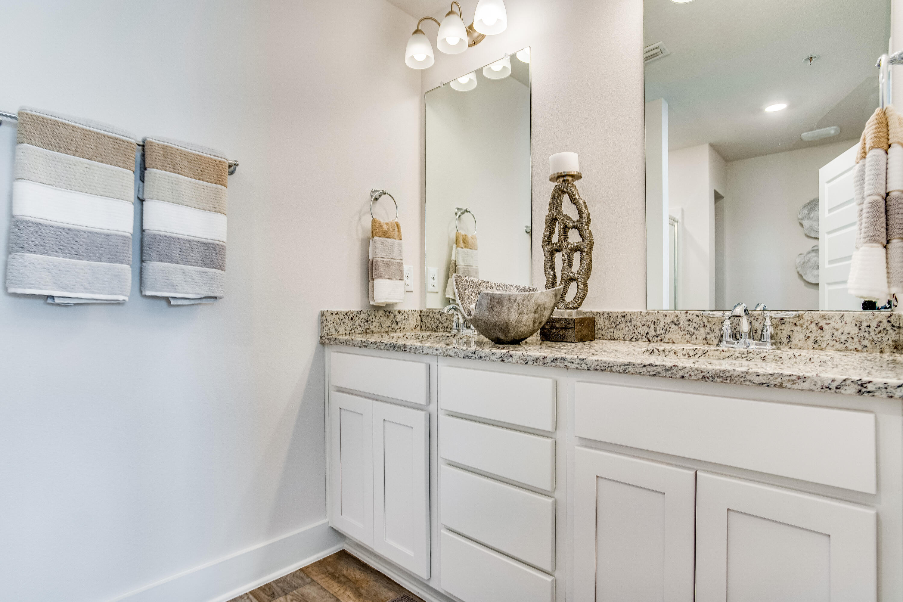 BRITTANY OAKS VILLAS - Residential