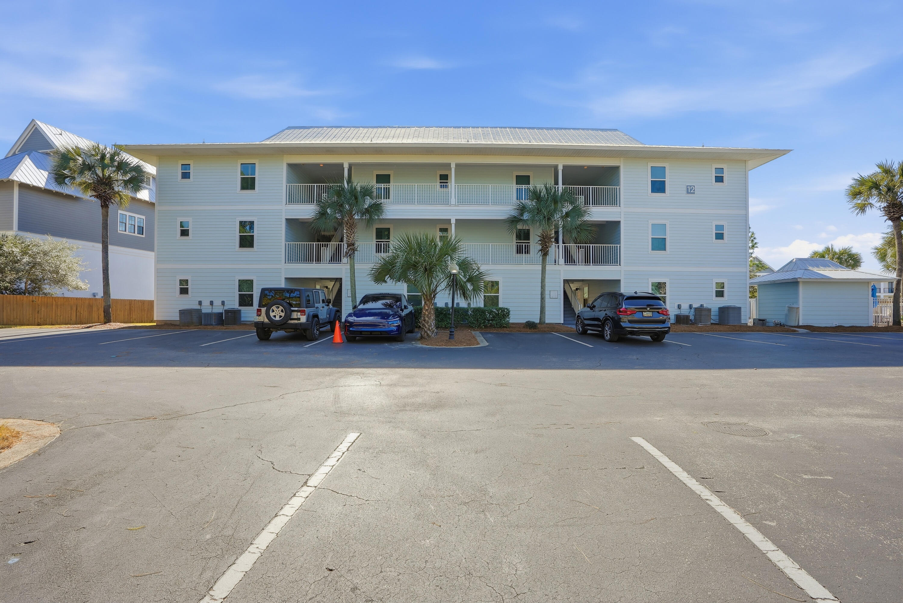 BEACHSIDE VILLAS CONDO - Residential