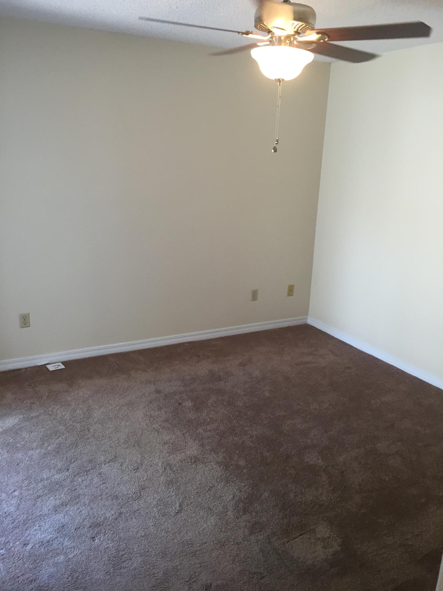 MOSSEY COVE T/H - Residential Lease