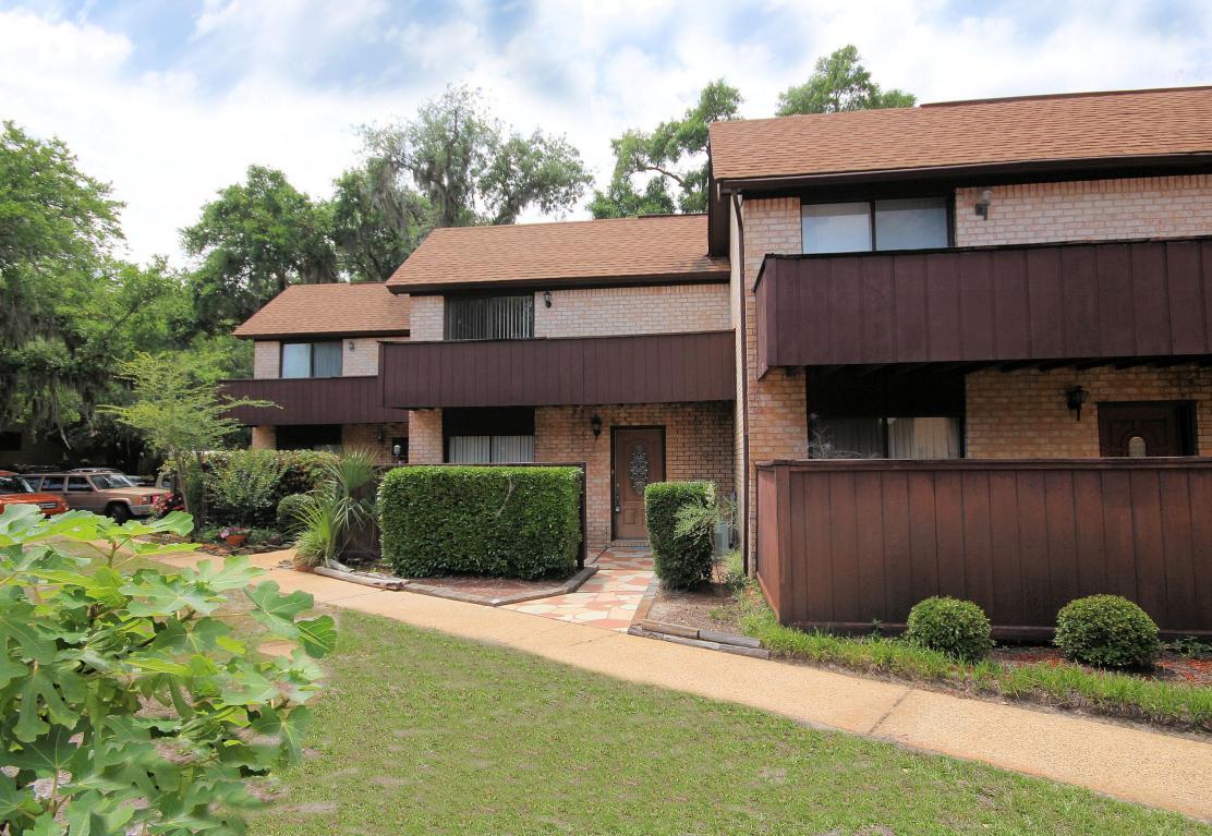 MOSSEY COVE T/H - Residential Lease