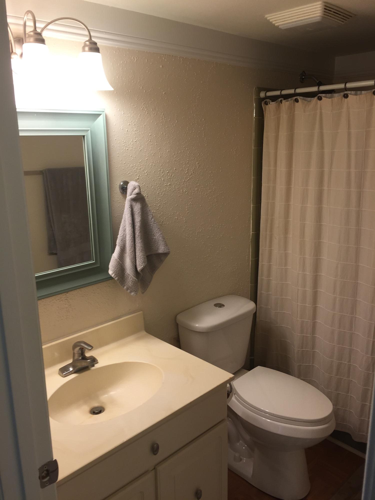 MOSSEY COVE T/H - Residential Lease