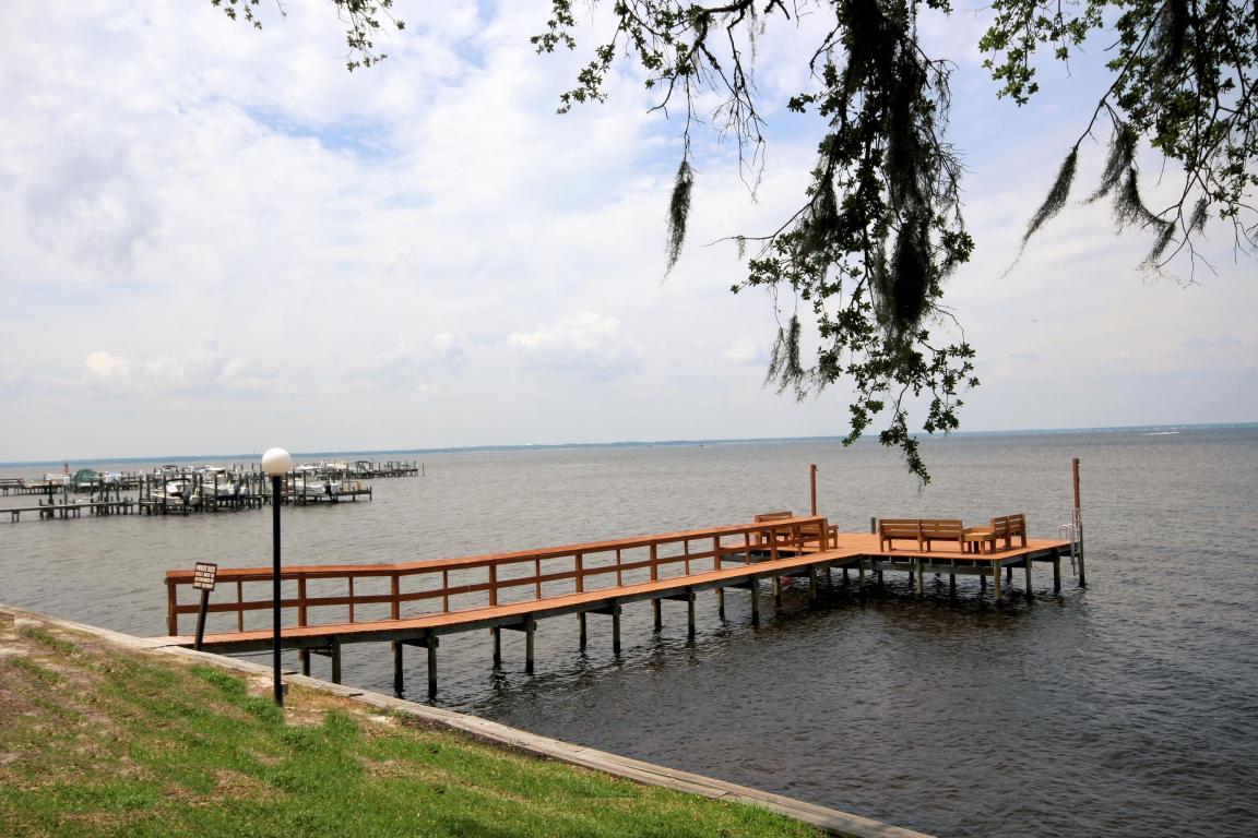 MOSSEY COVE T/H - Residential Lease