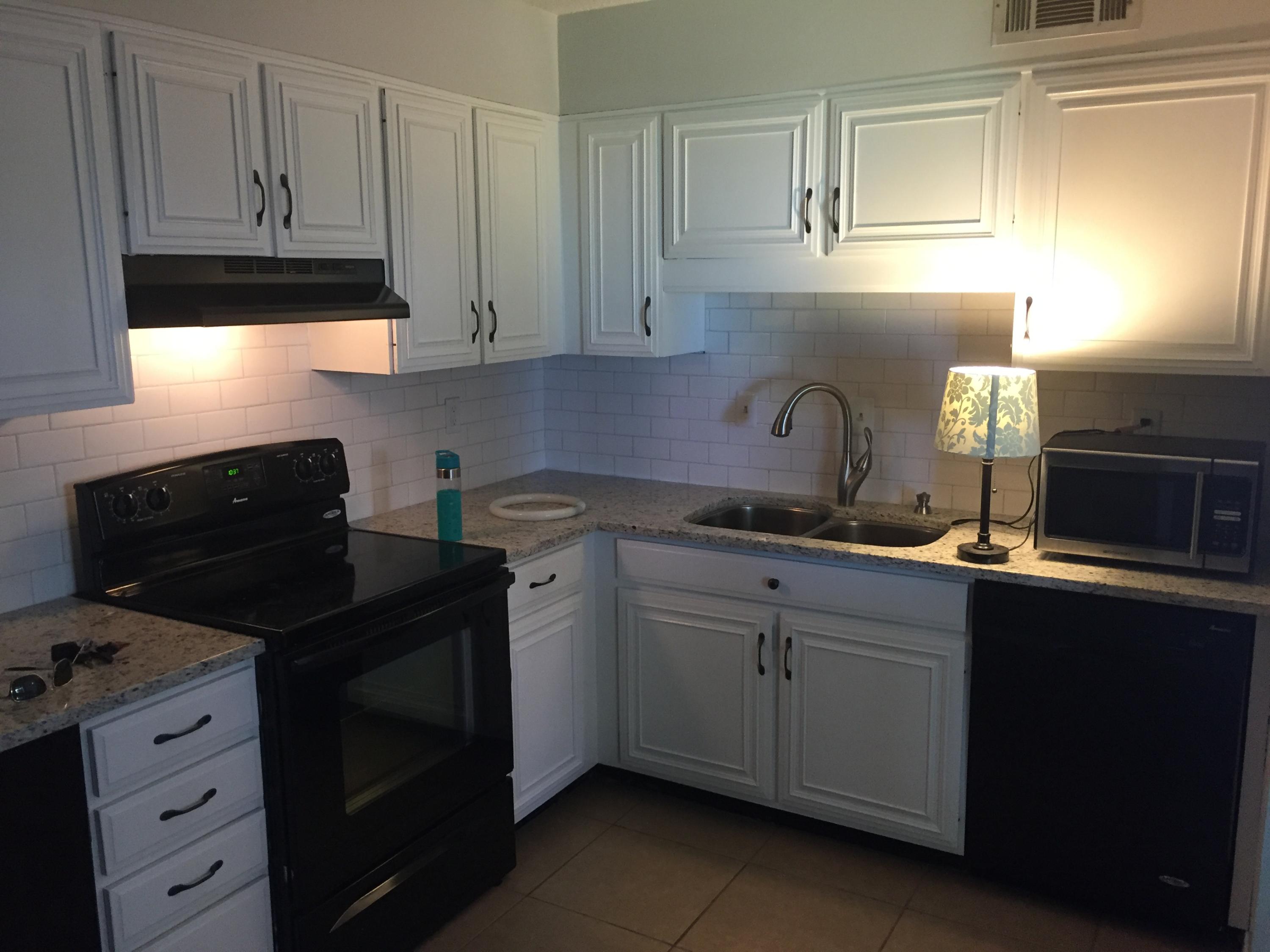 MOSSEY COVE T/H - Residential Lease