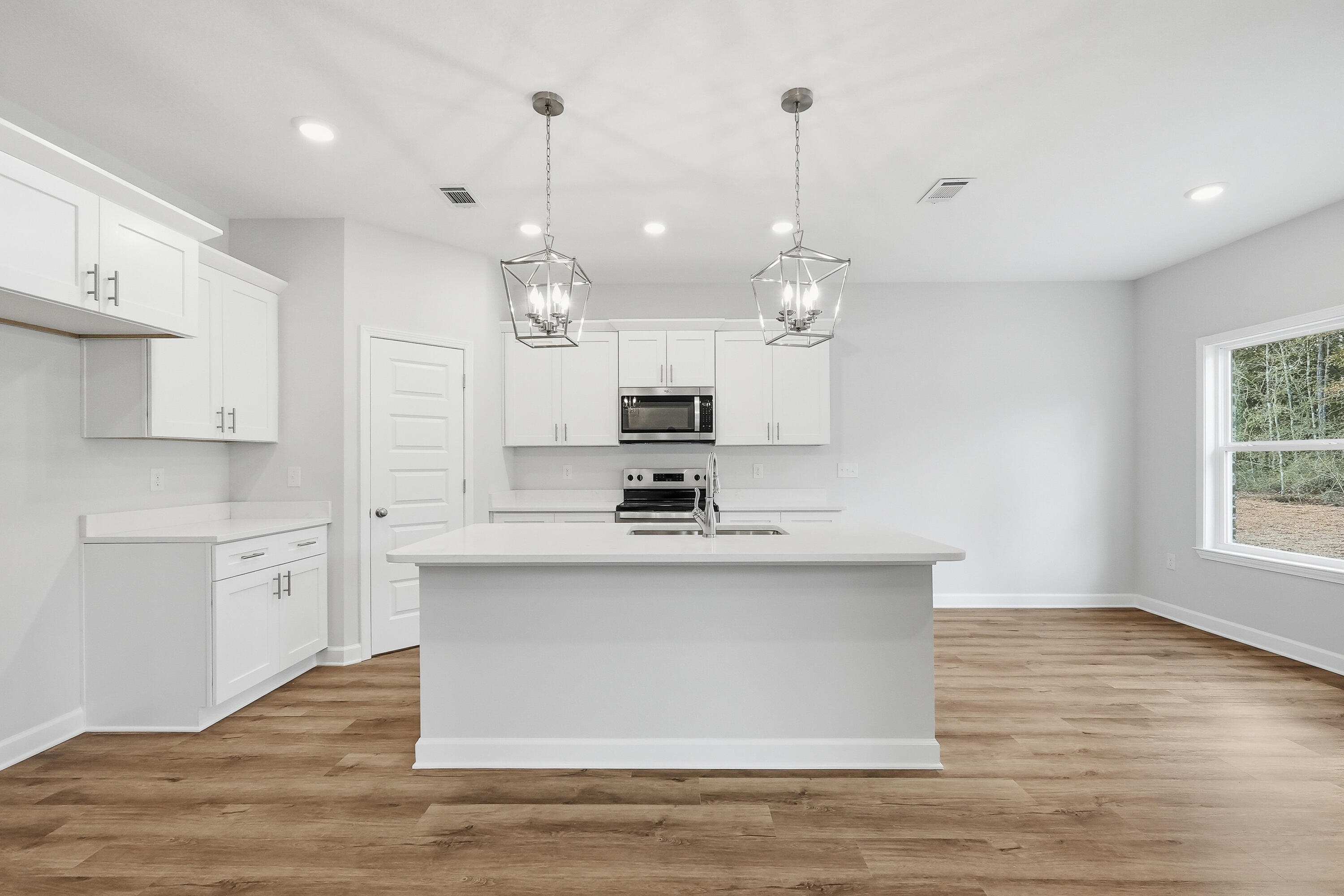 SOUTHERN CHARM - Residential