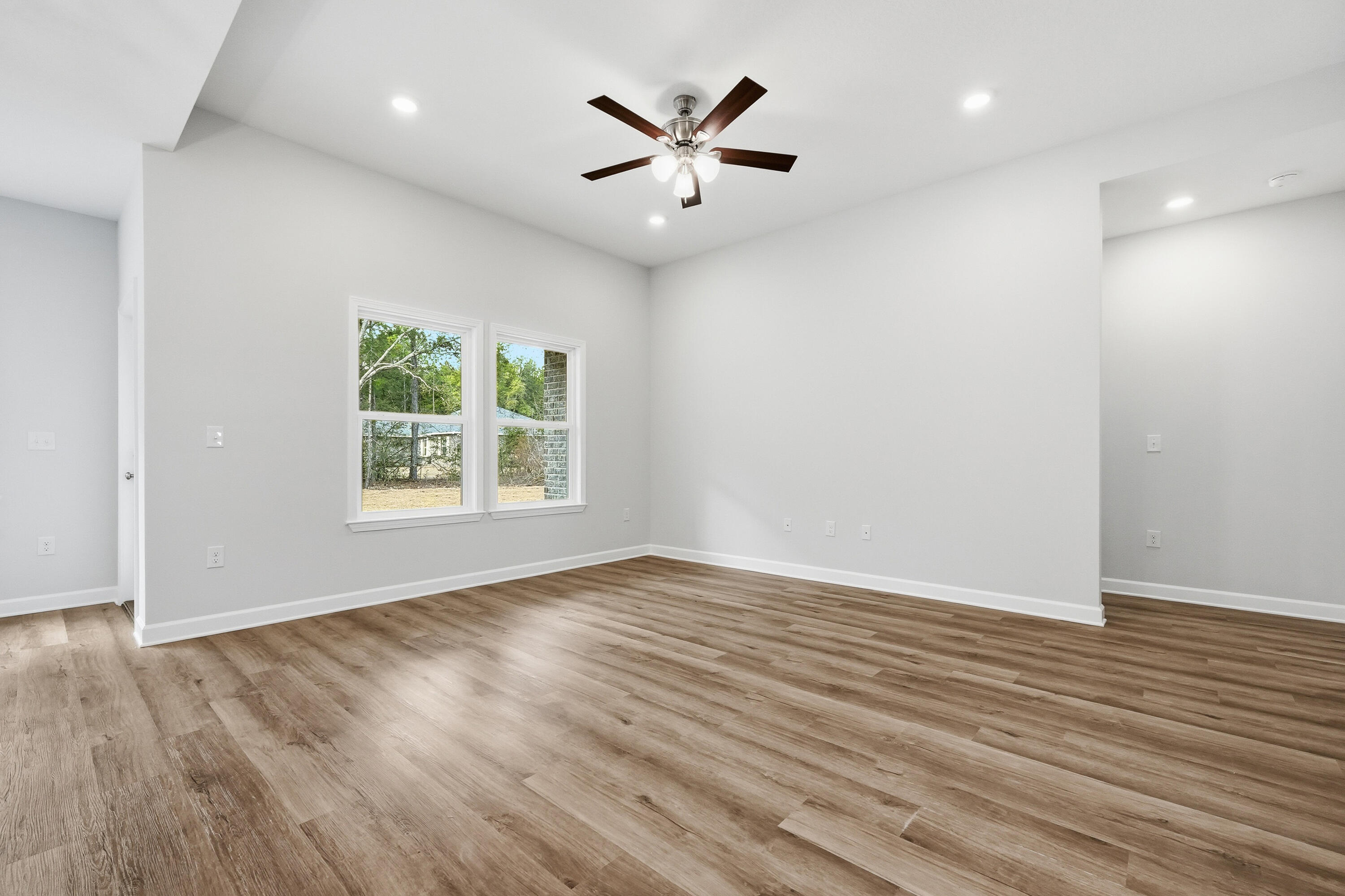 SOUTHERN CHARM - Residential