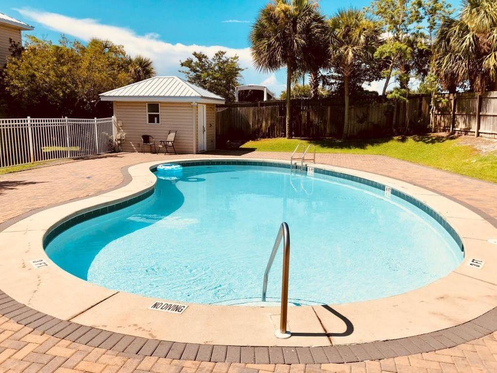 MAGNOLIA PARK - Residential Lease