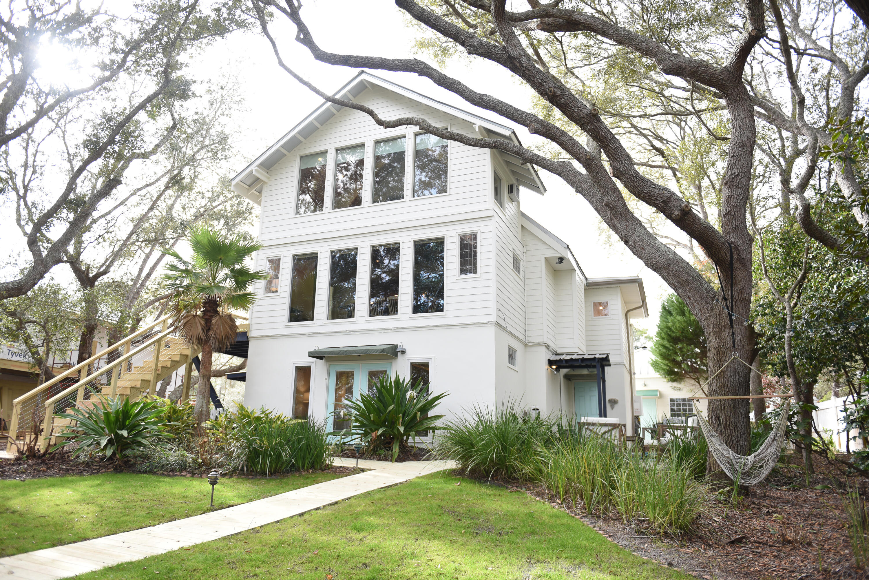 EASTERN LAKE S/D - Residential