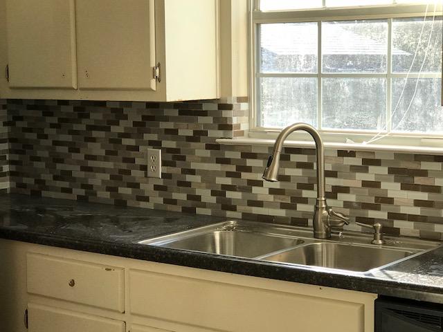 VICTORIA PARK - Residential Lease