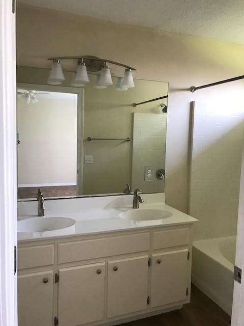 VICTORIA PARK - Residential Lease