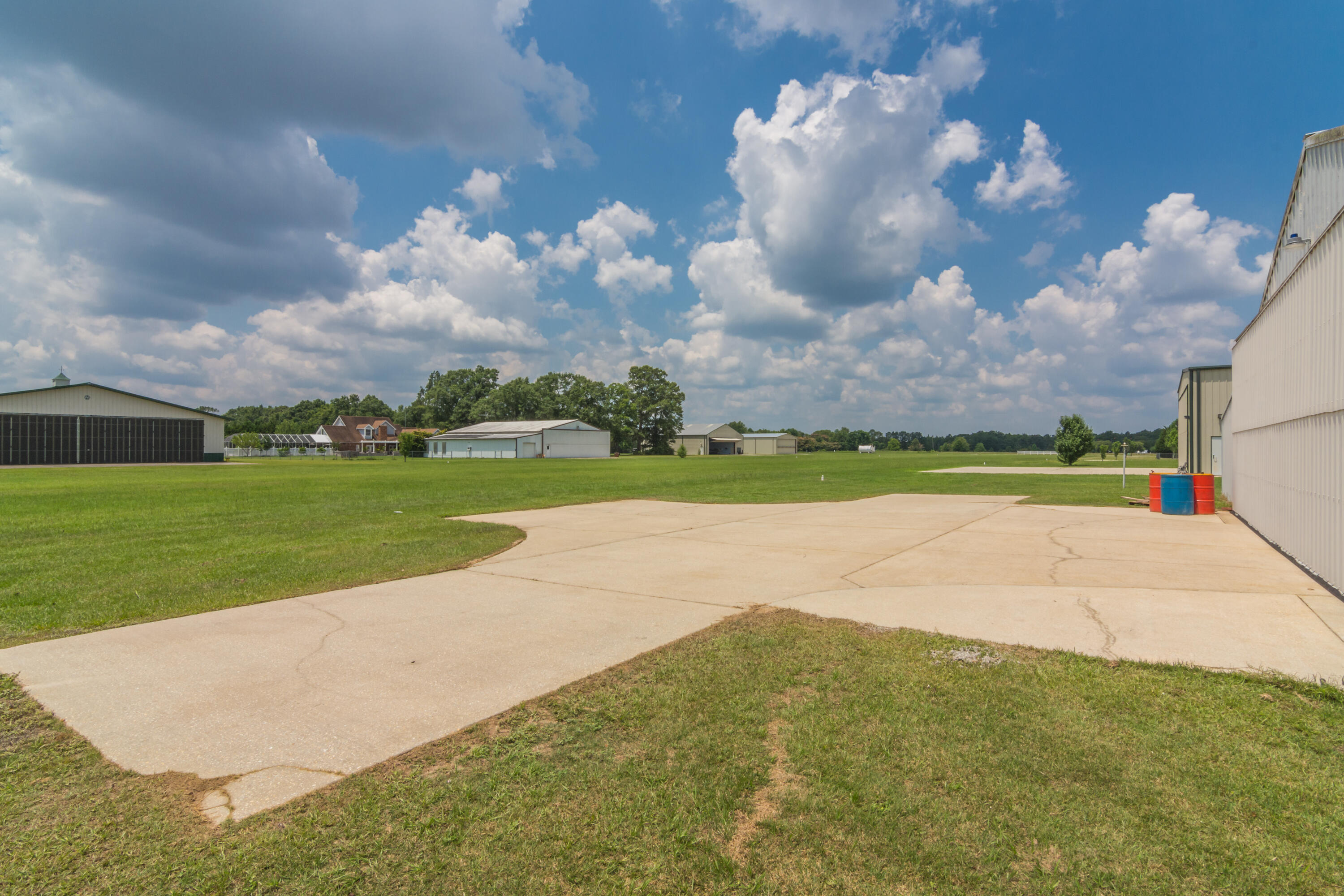 SKY PARK ESTATES S/D - Residential