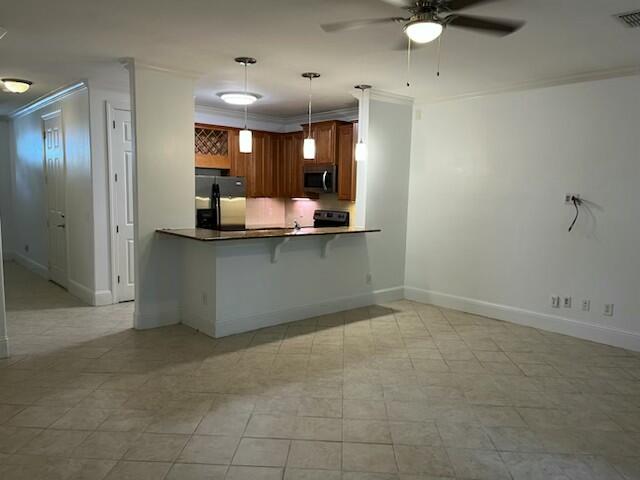 EAGLE BAY - Residential Lease