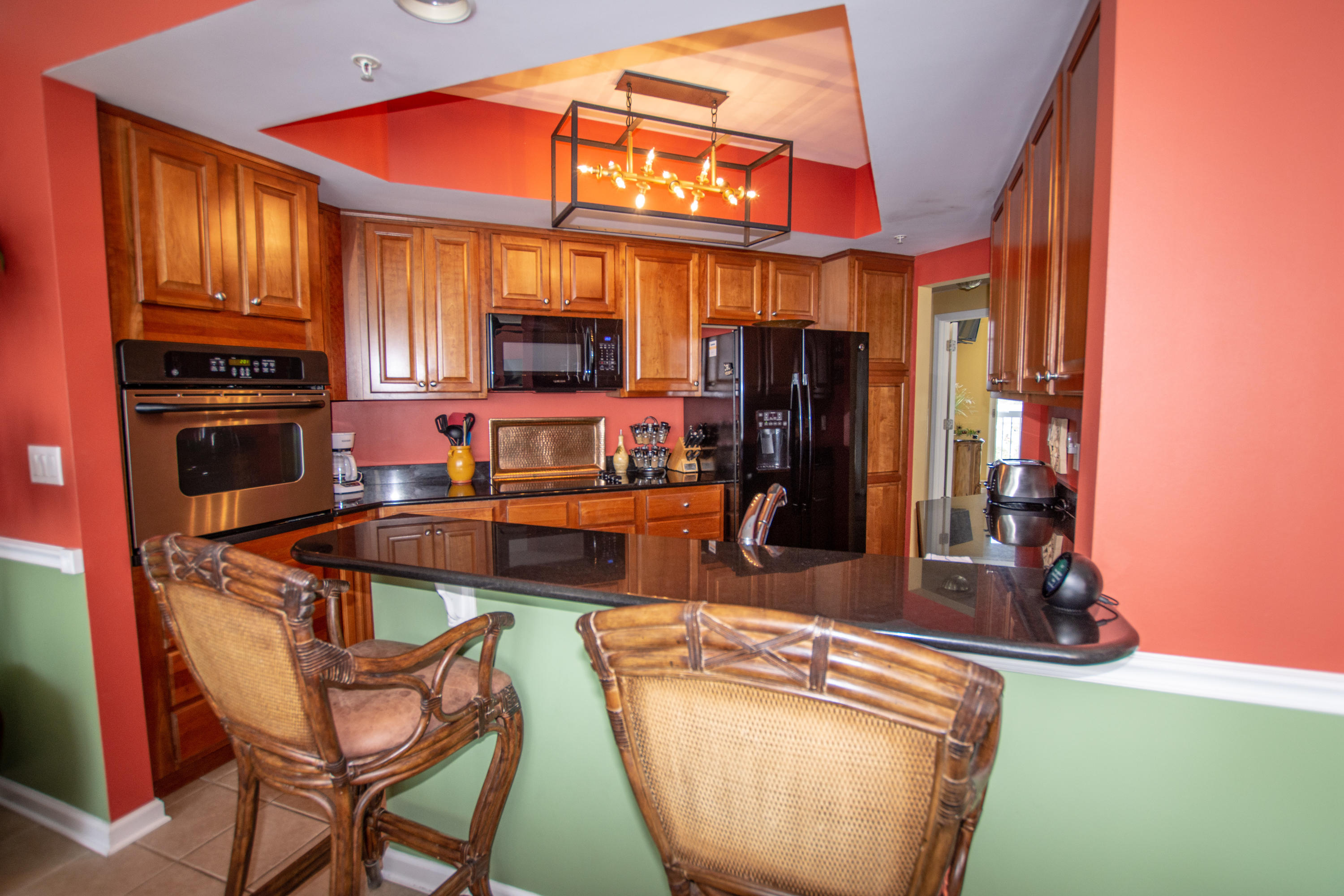 SILVER BEACH TOWERS - Residential
