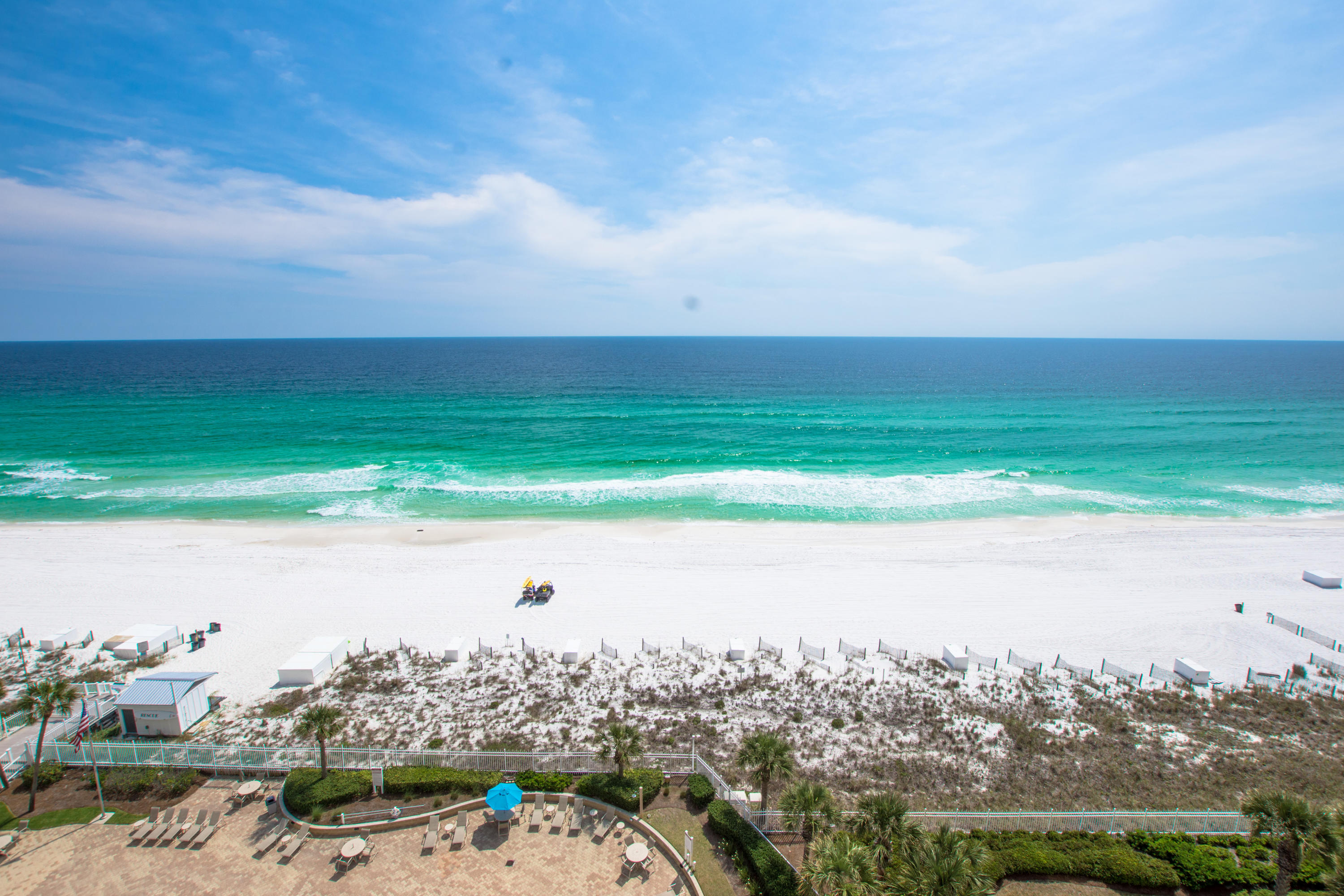 SILVER BEACH TOWERS - Residential