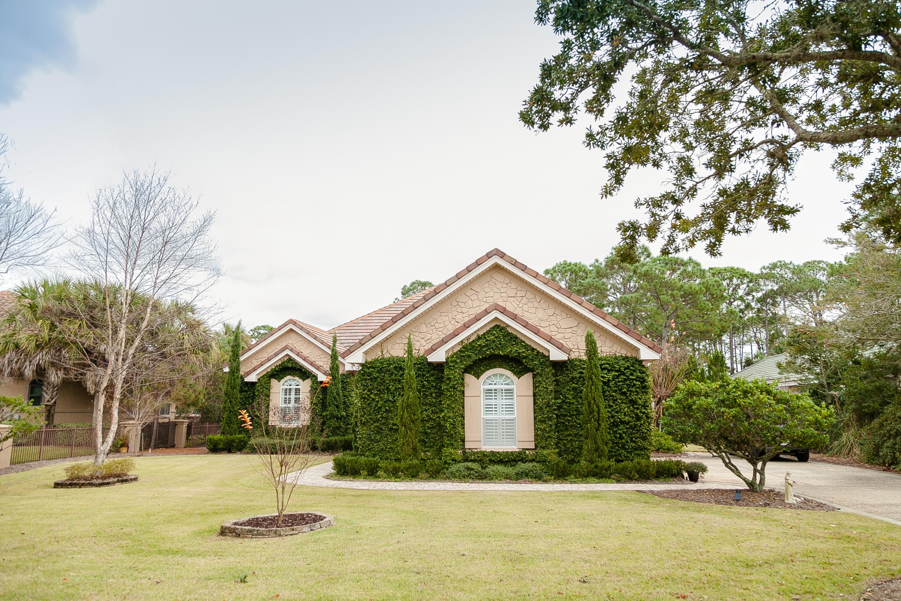 REGATTA BAY - Residential