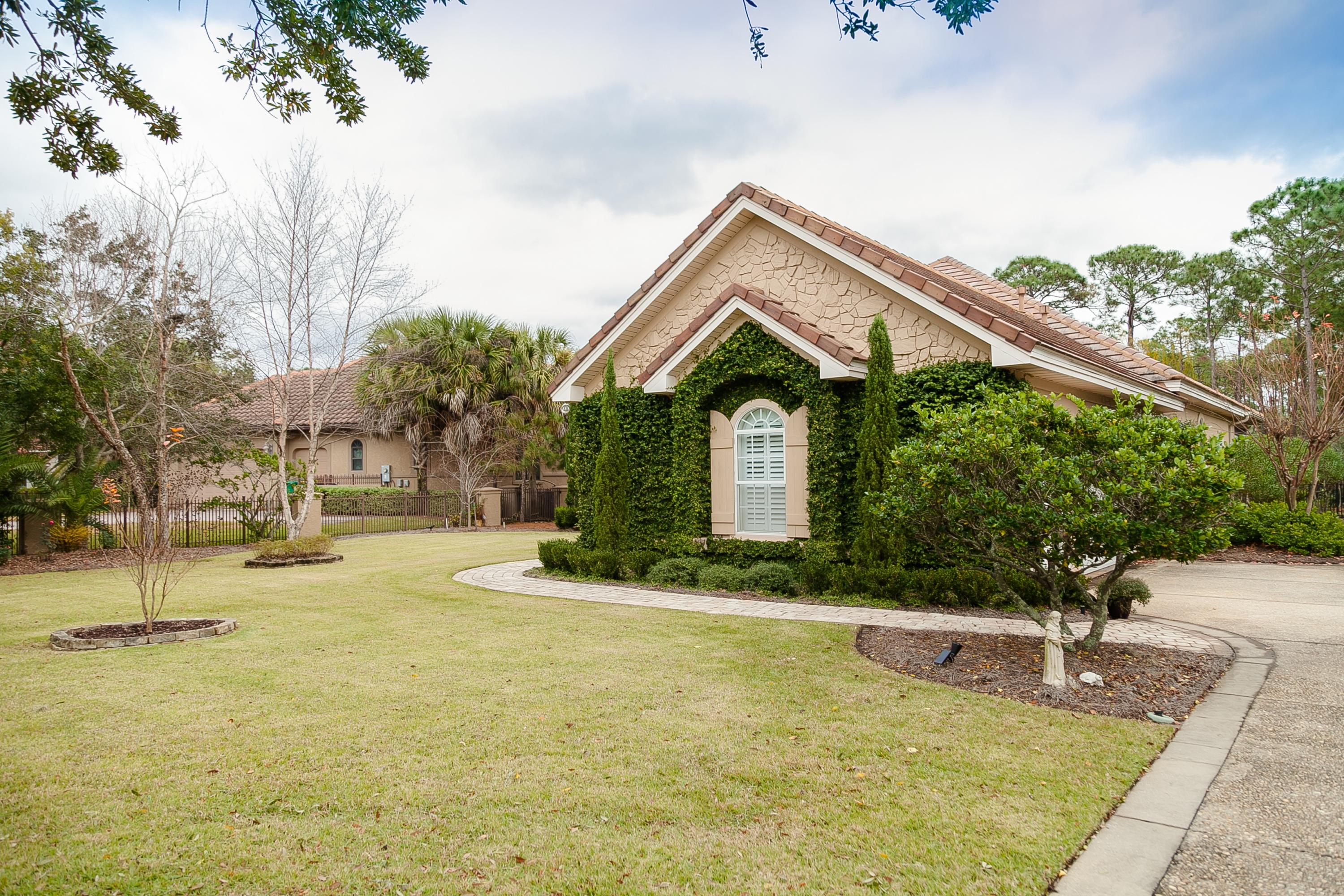 REGATTA BAY - Residential