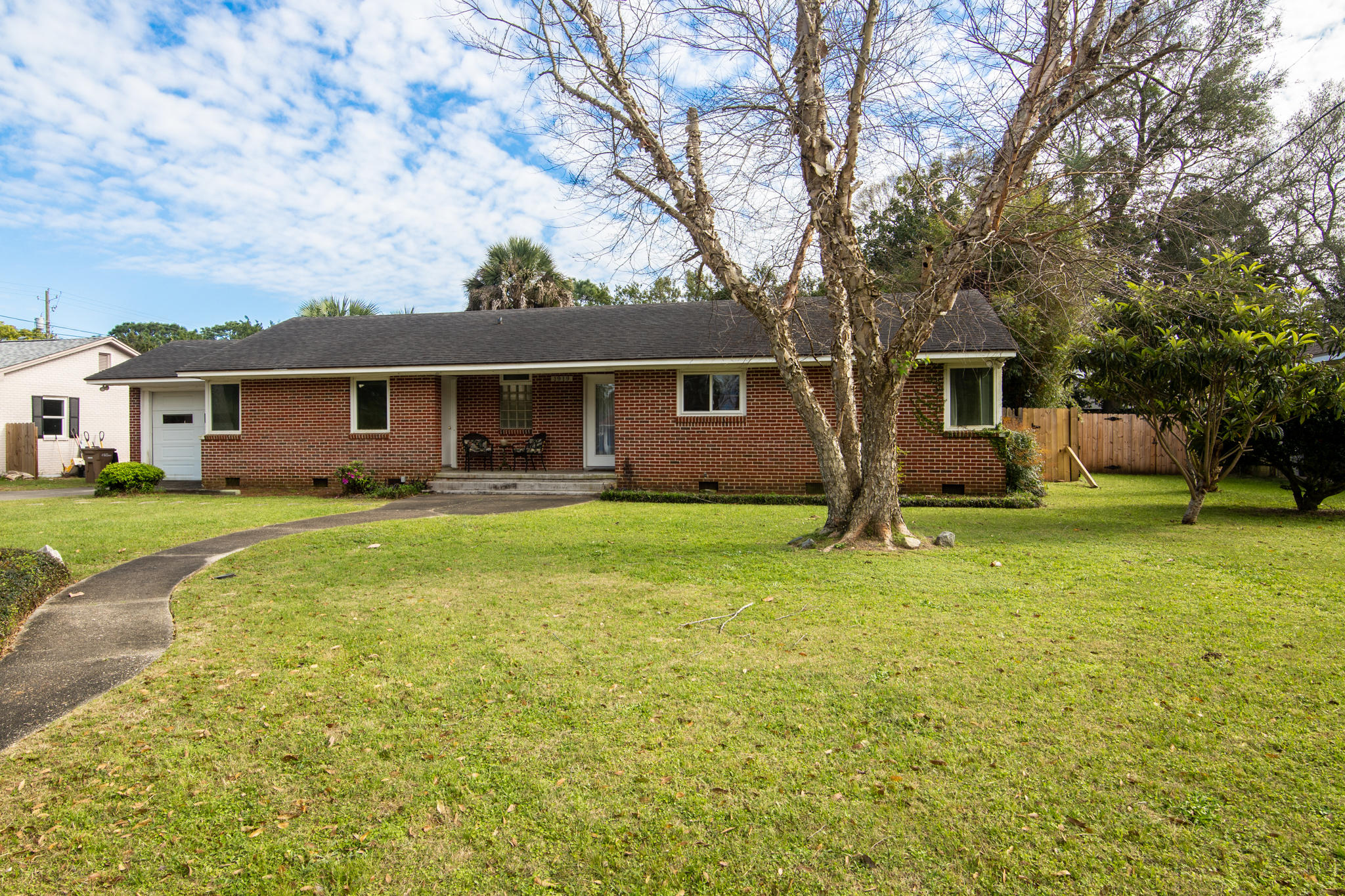 LAKEVIEW - Residential