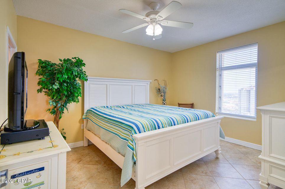 STERLING REEF - Residential