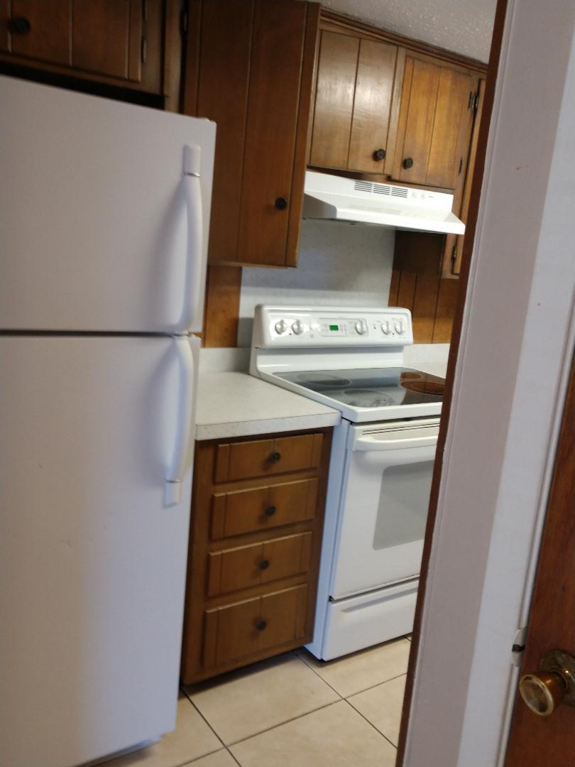 VALENCIA ARMS - Residential Lease