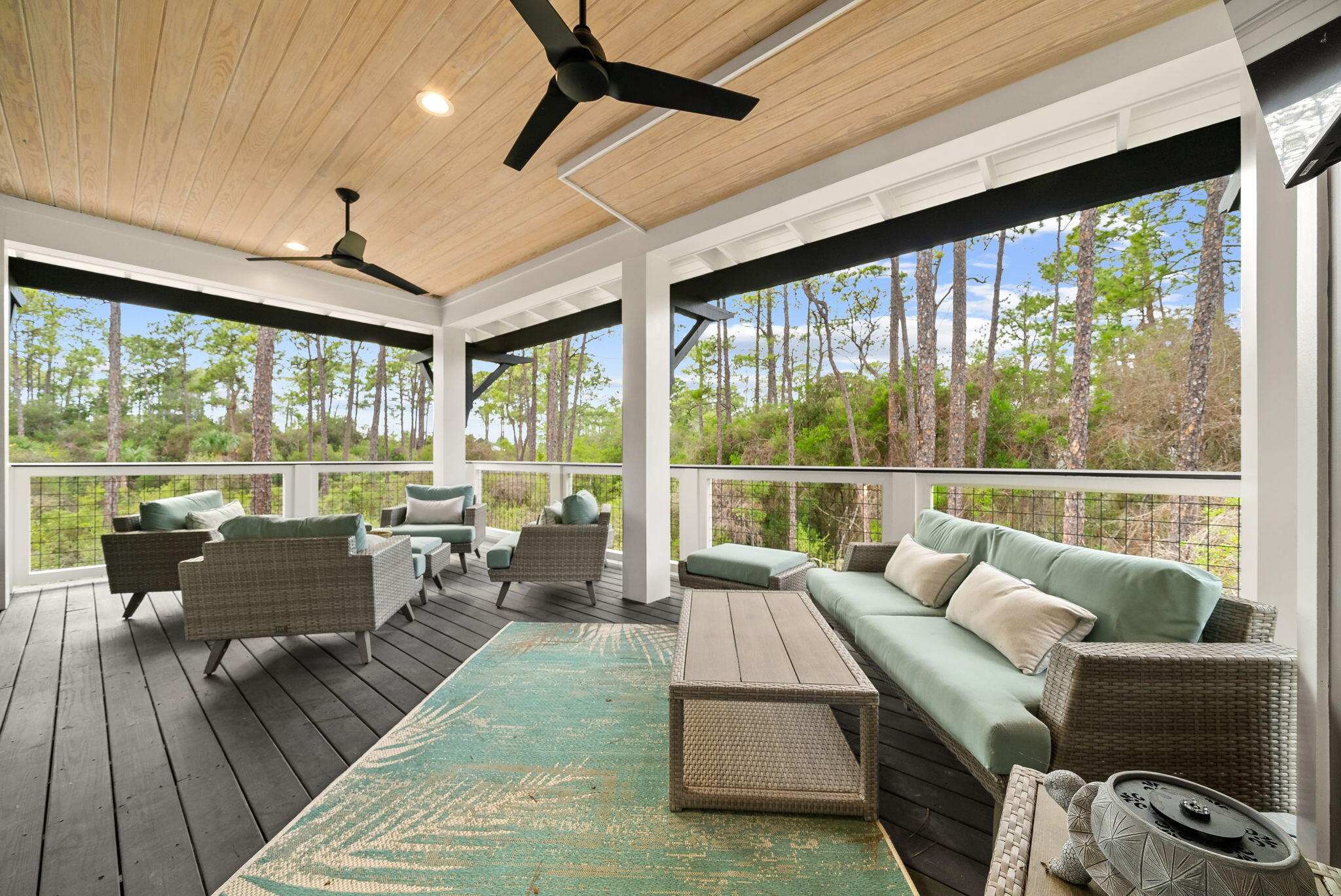 TREETOP VILLAGE - Residential