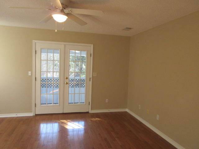 ROCKY BAYOU COUNTRY CLUB ESTATES 3 - Residential