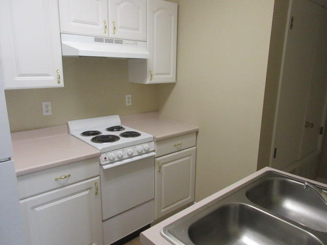 ROCKY BAYOU COUNTRY CLUB ESTATES 3 - Residential