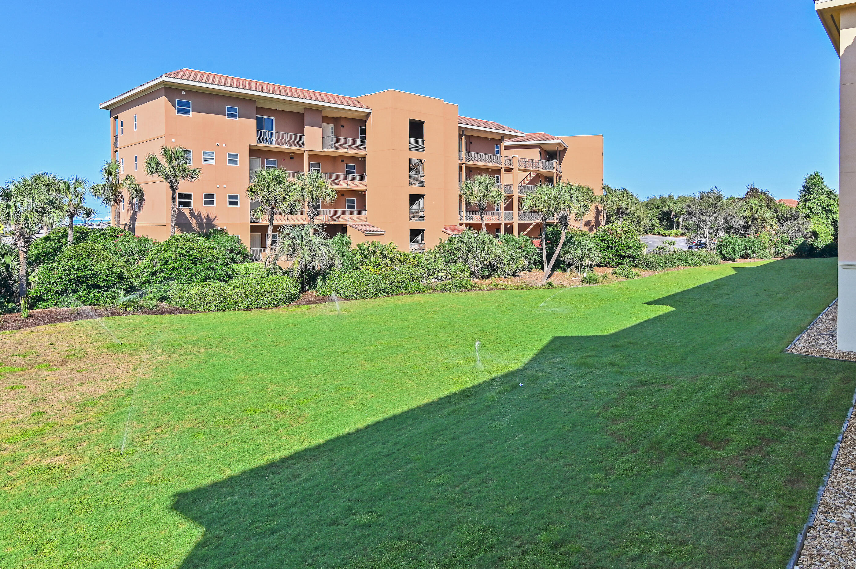 CIBONEY CONDO - Residential