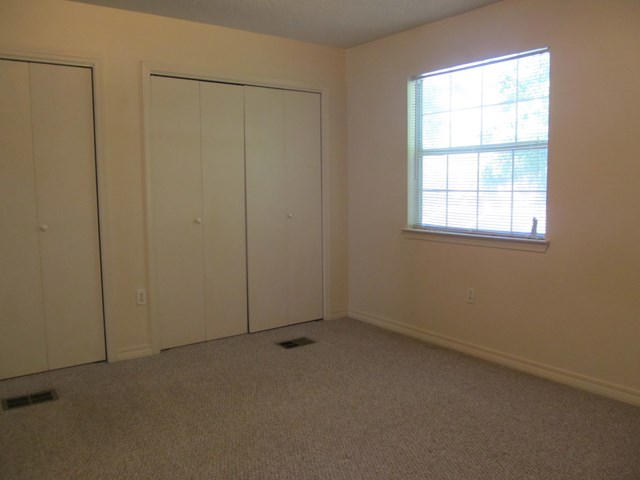 LIVEOAK S/D - Residential Lease