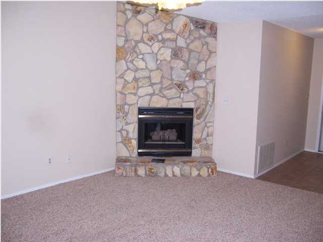 BLUEPINEVILLAGE - Residential Lease