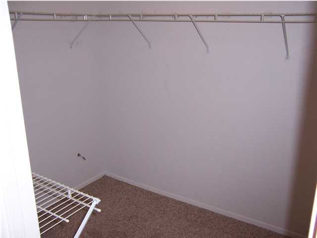 BLUEPINEVILLAGE - Residential Lease
