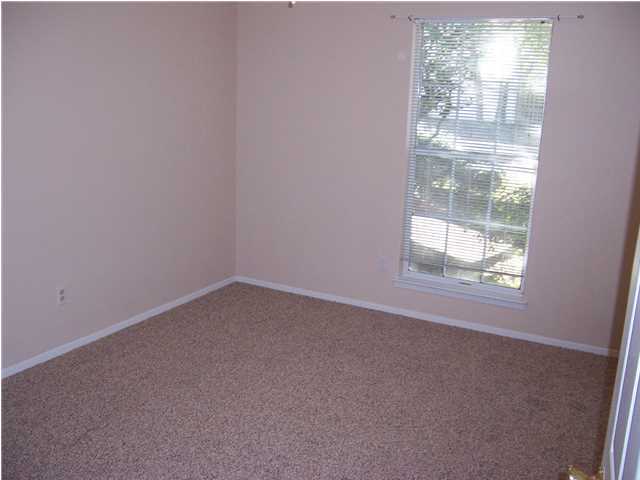 BLUEPINEVILLAGE - Residential Lease
