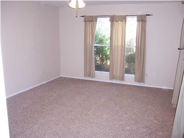 BLUEPINEVILLAGE - Residential Lease