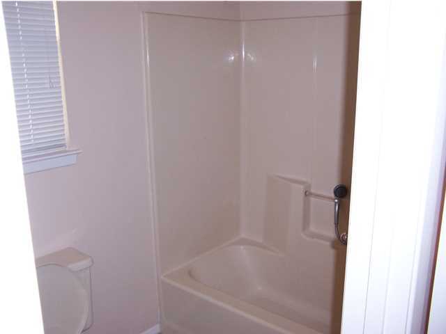 BLUEPINEVILLAGE - Residential Lease